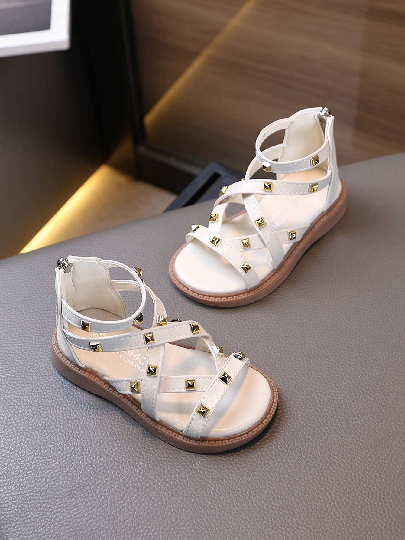 1 Pair Baby/Toddler Girls Metal Decor Fashion Roman Sandals