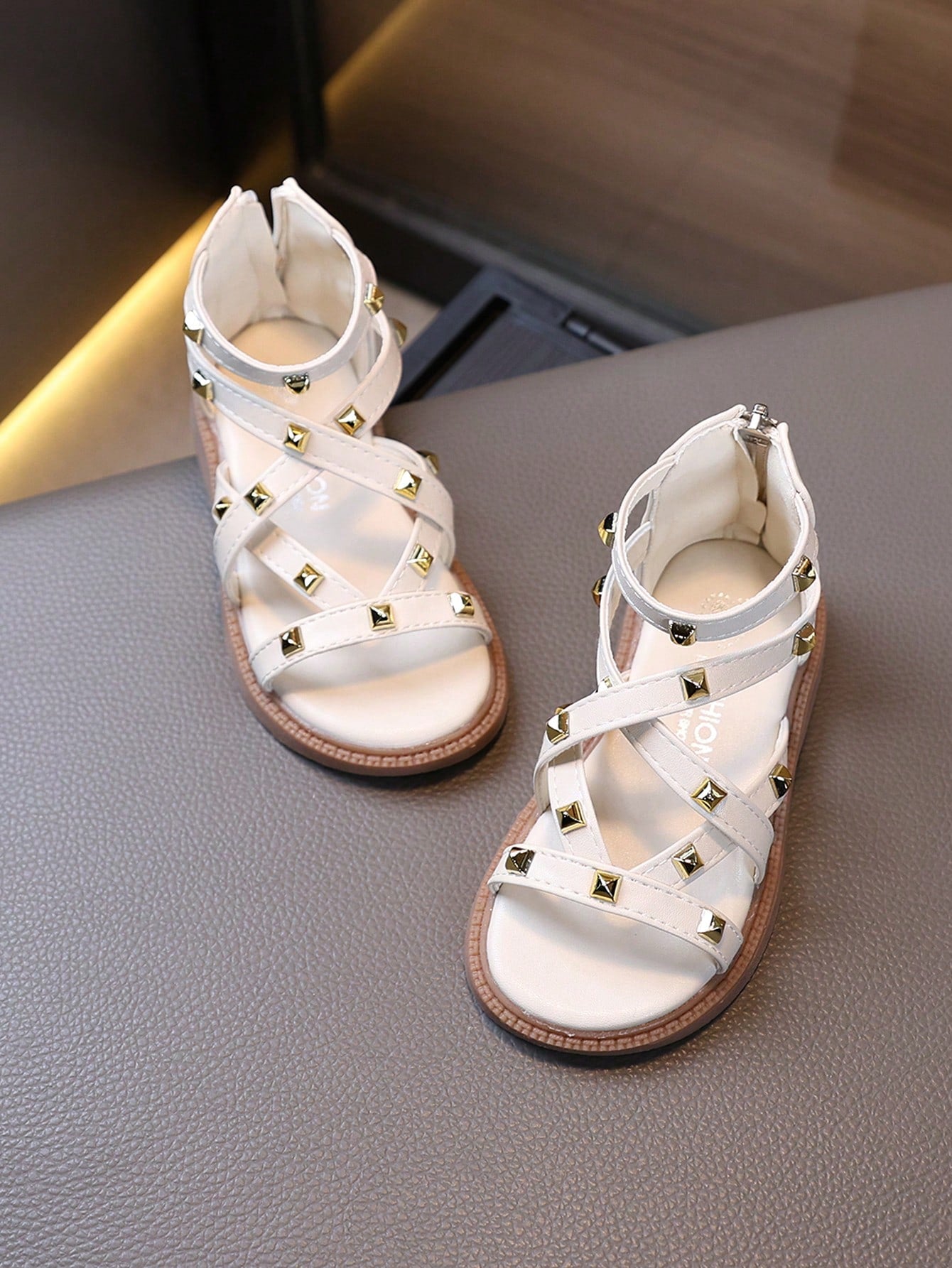 1 Pair Baby/Toddler Girls Metal Decor Fashion Roman Sandals