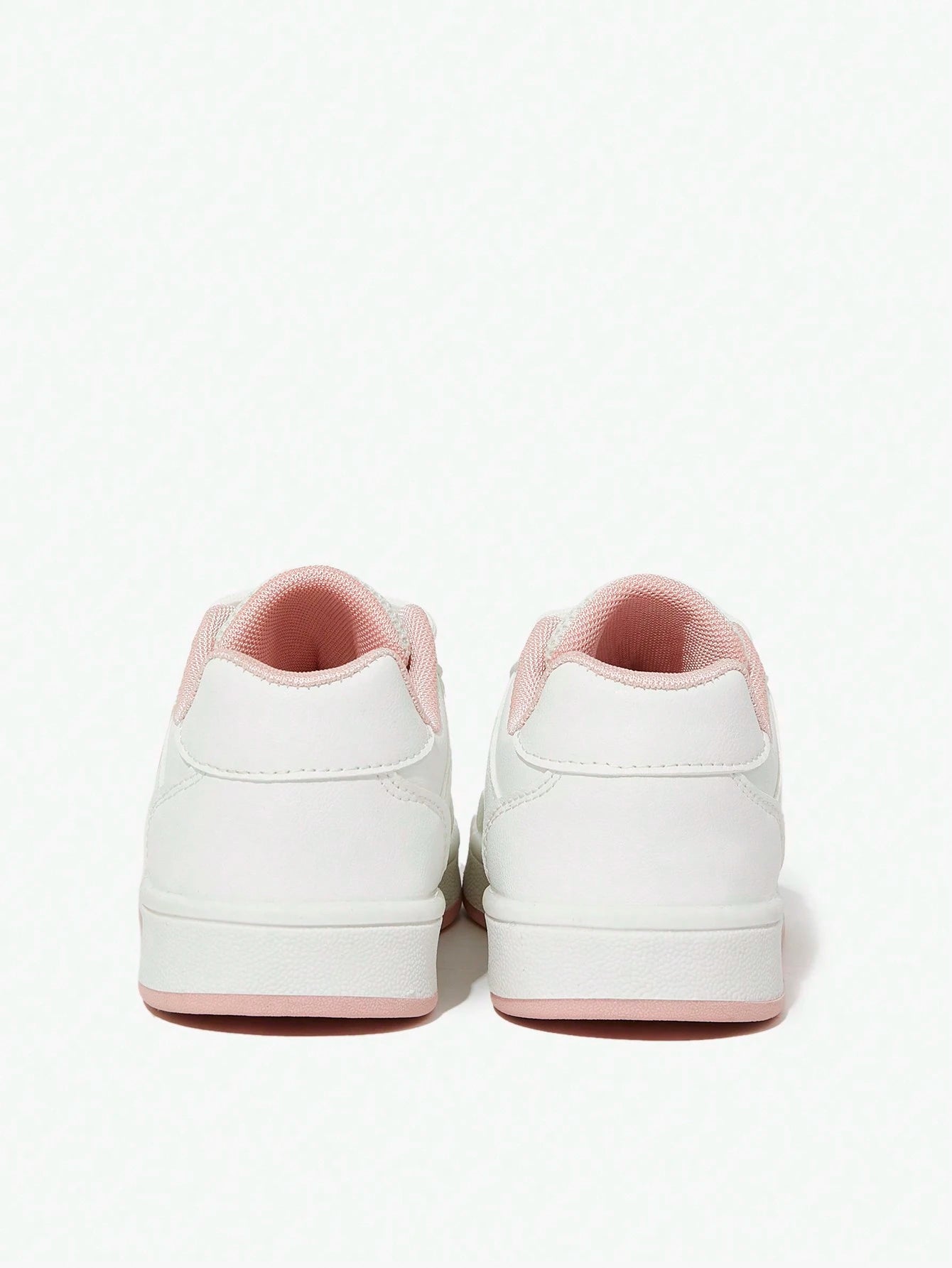 1 Pair White Simple Designed Sneakers
