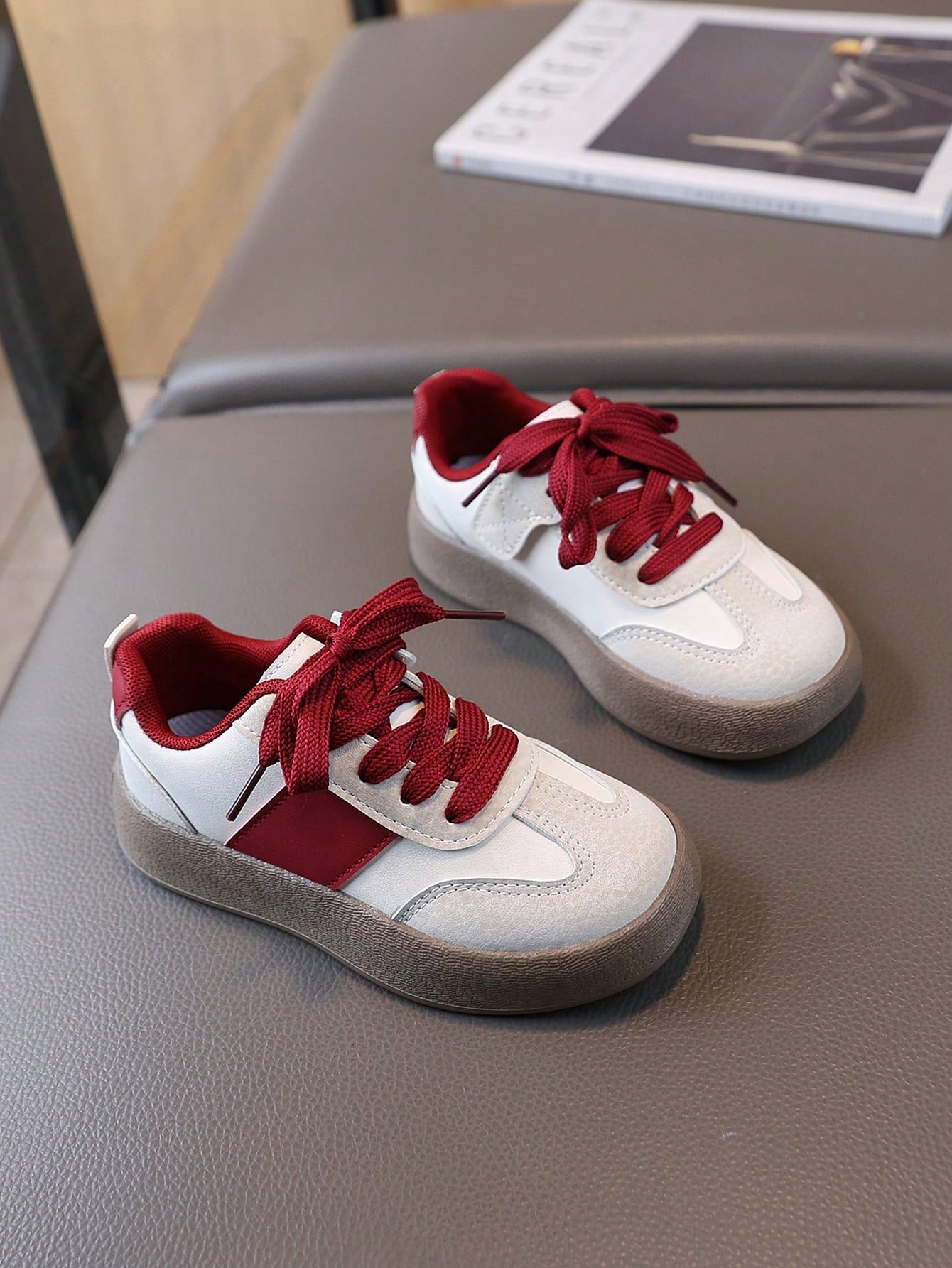 1 Pair Fashionable Kids/Children Casual Sports Sneakers