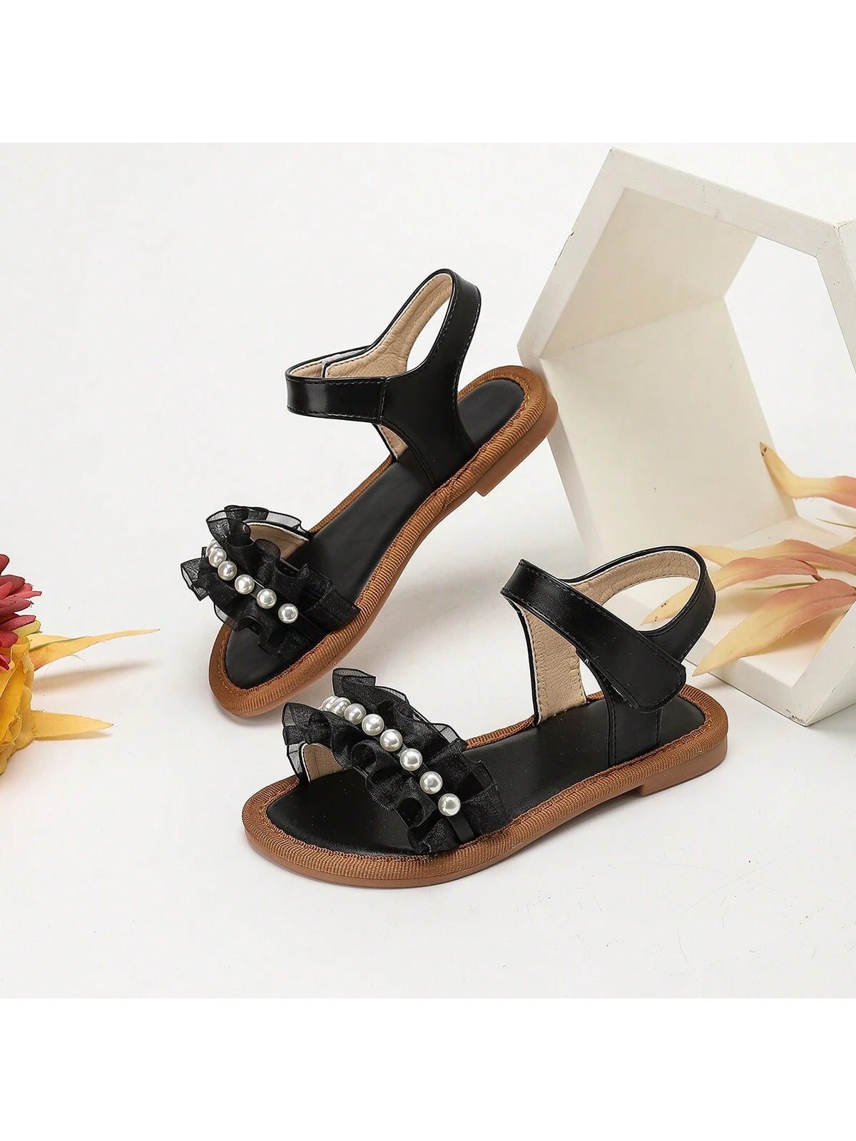 1 Pair Girls Children's Flat Cute Sandals With Lace & Pearl Decor Black