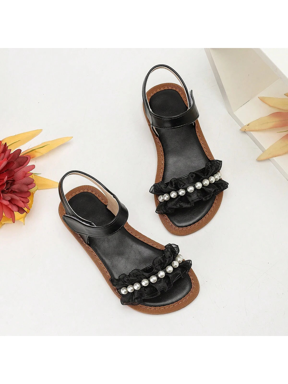 1 Pair Girls Children's Flat Cute Sandals With Lace & Pearl Decor