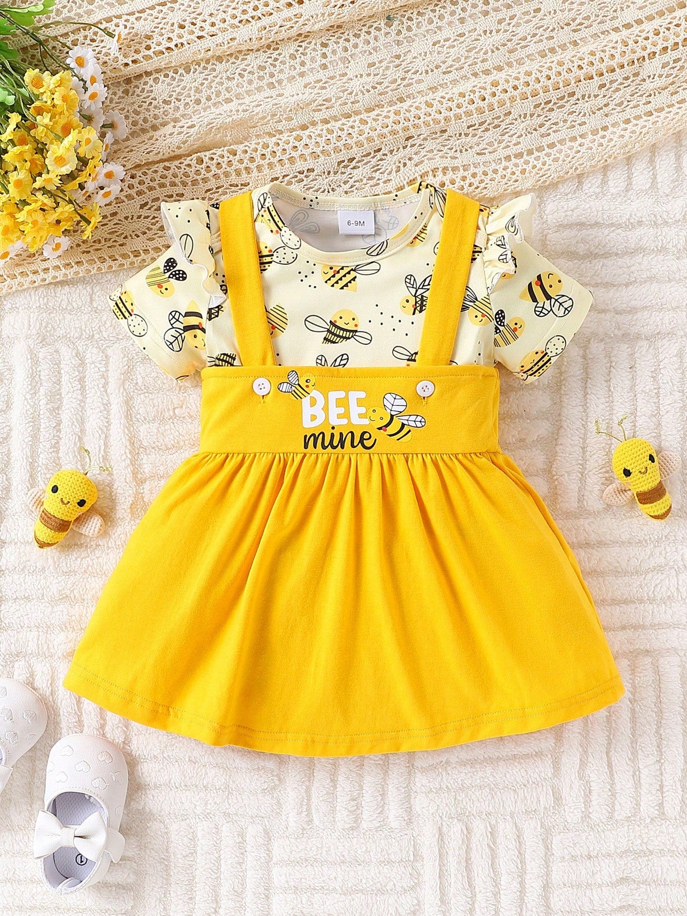2pcs/Set Baby Girls Casual Cute Bee Full Print Romper And Bee Print Waist Suspender Skirt