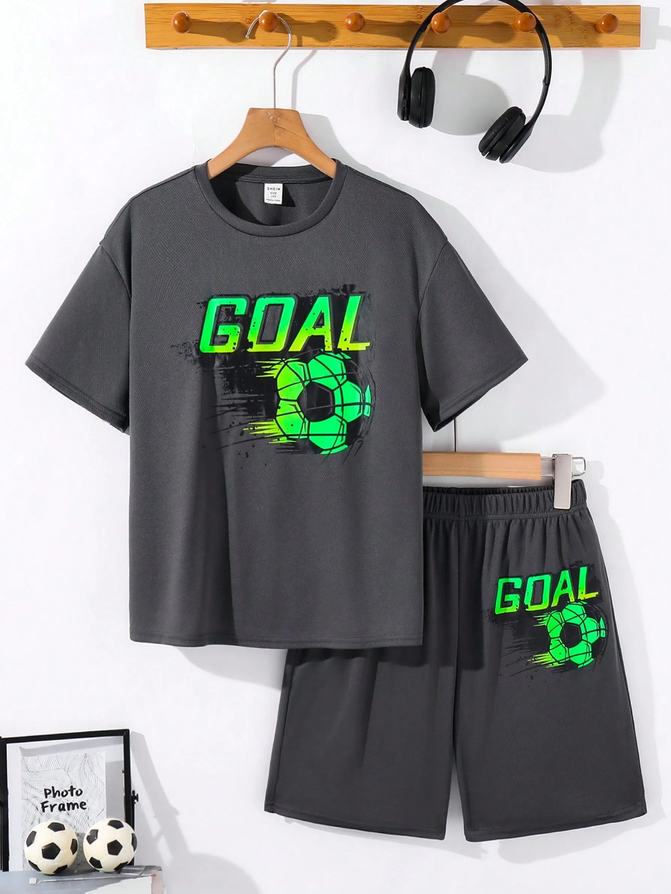 Casual Glow-In-The-Dark Graphic Short Sleeve Crew Neck T-Shirt And Elastic Waist Shorts