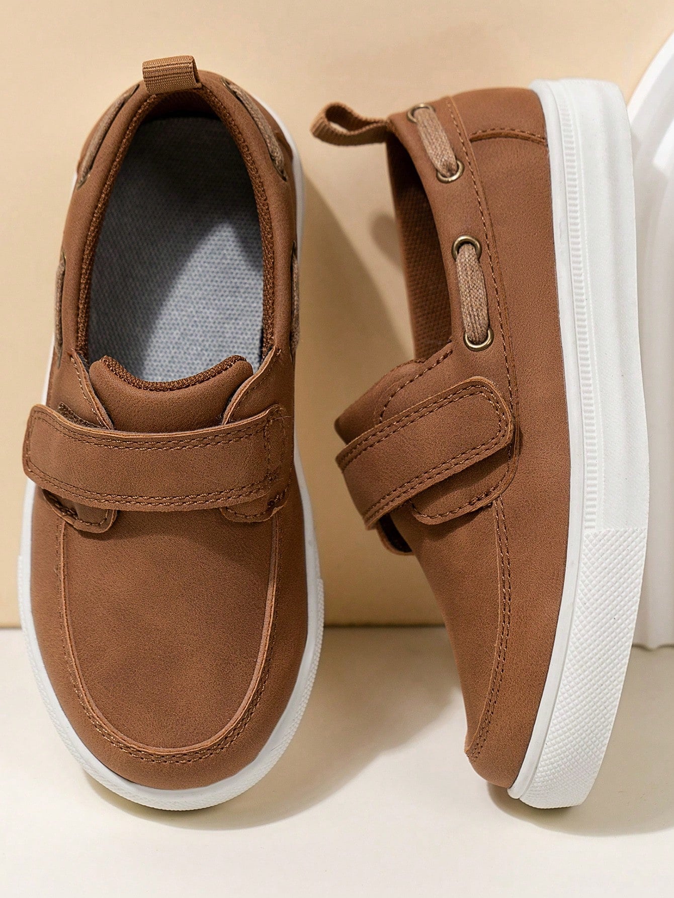 English Style Hook And Loop Slip-On Anti-Skid Wear-Resistant Soft-Sole Loafers