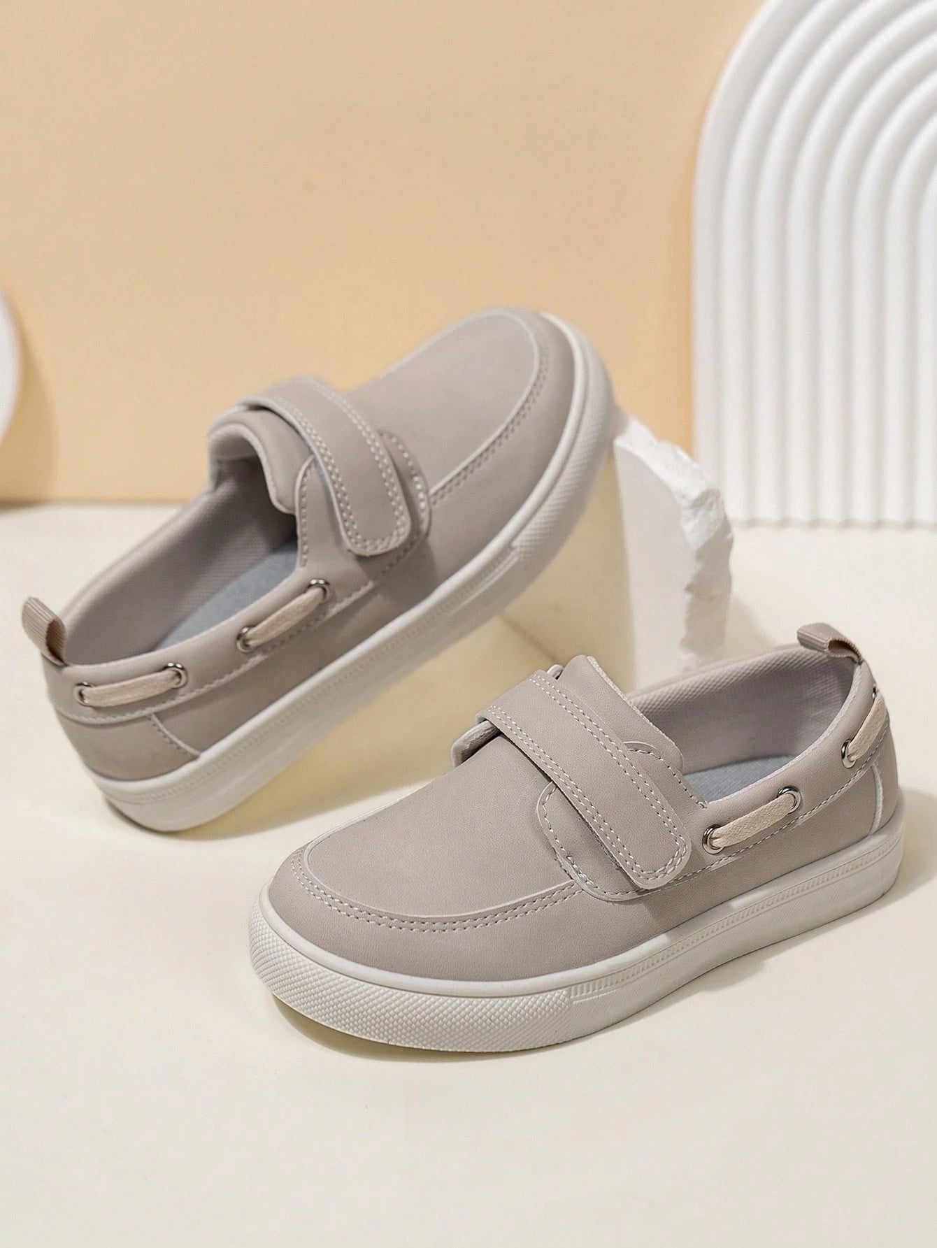 English Style Hook And Loop Slip-On Anti-Skid Wear-Resistant Soft-Sole Loafers