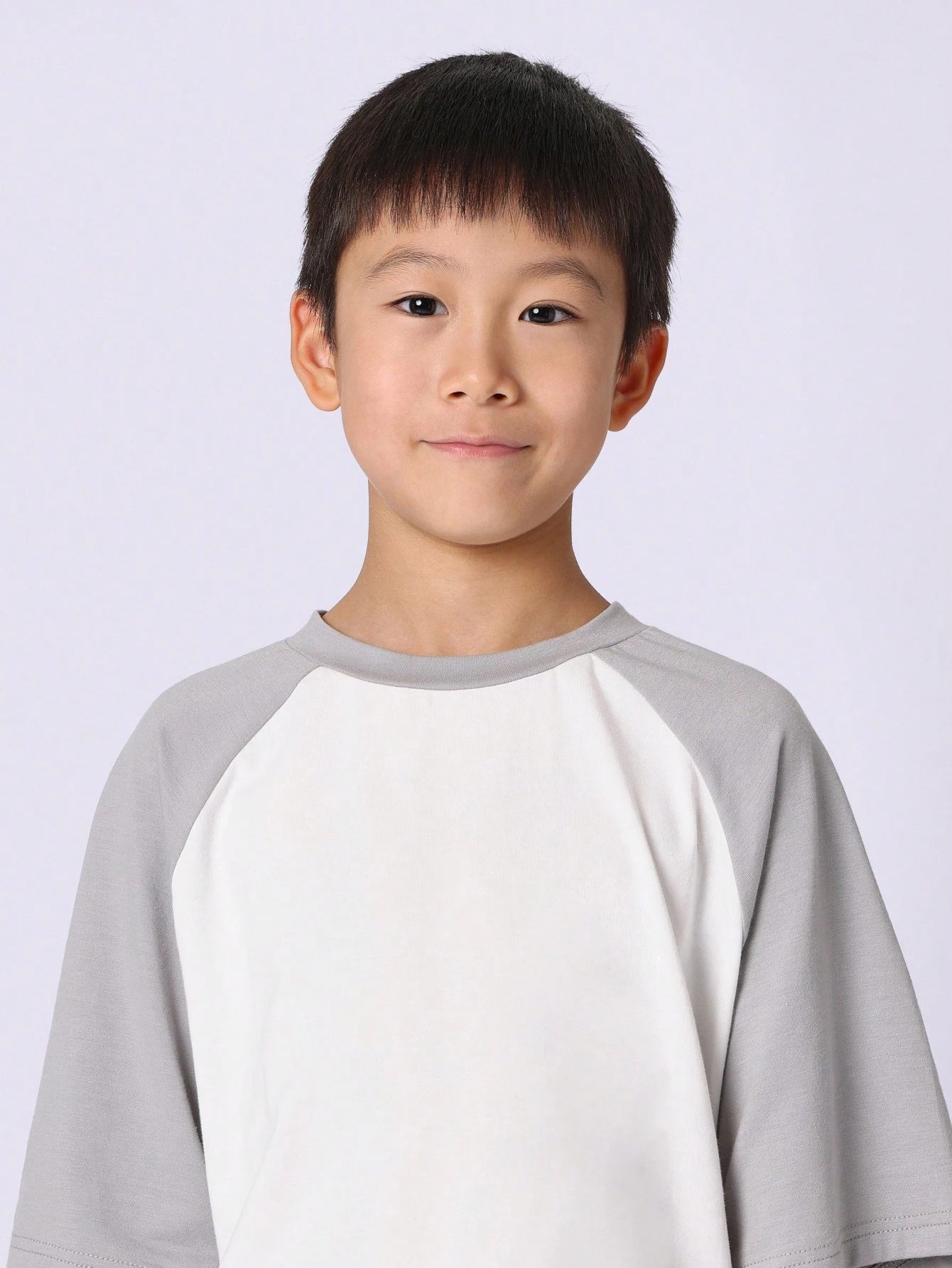 Tween Boys Comfy Oversized Fit Colour Block Raglan Tee