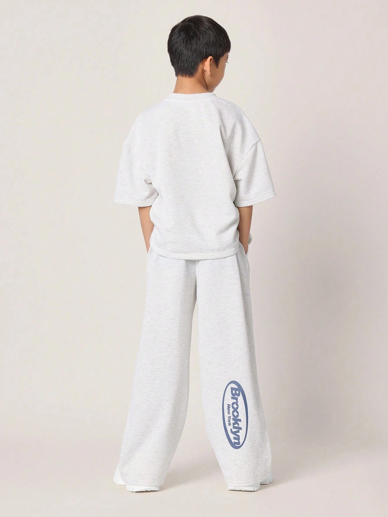 Tween Boys Comfy Oversized Fit Elbow Sleeve Tee And Loose Fit Sweatpants