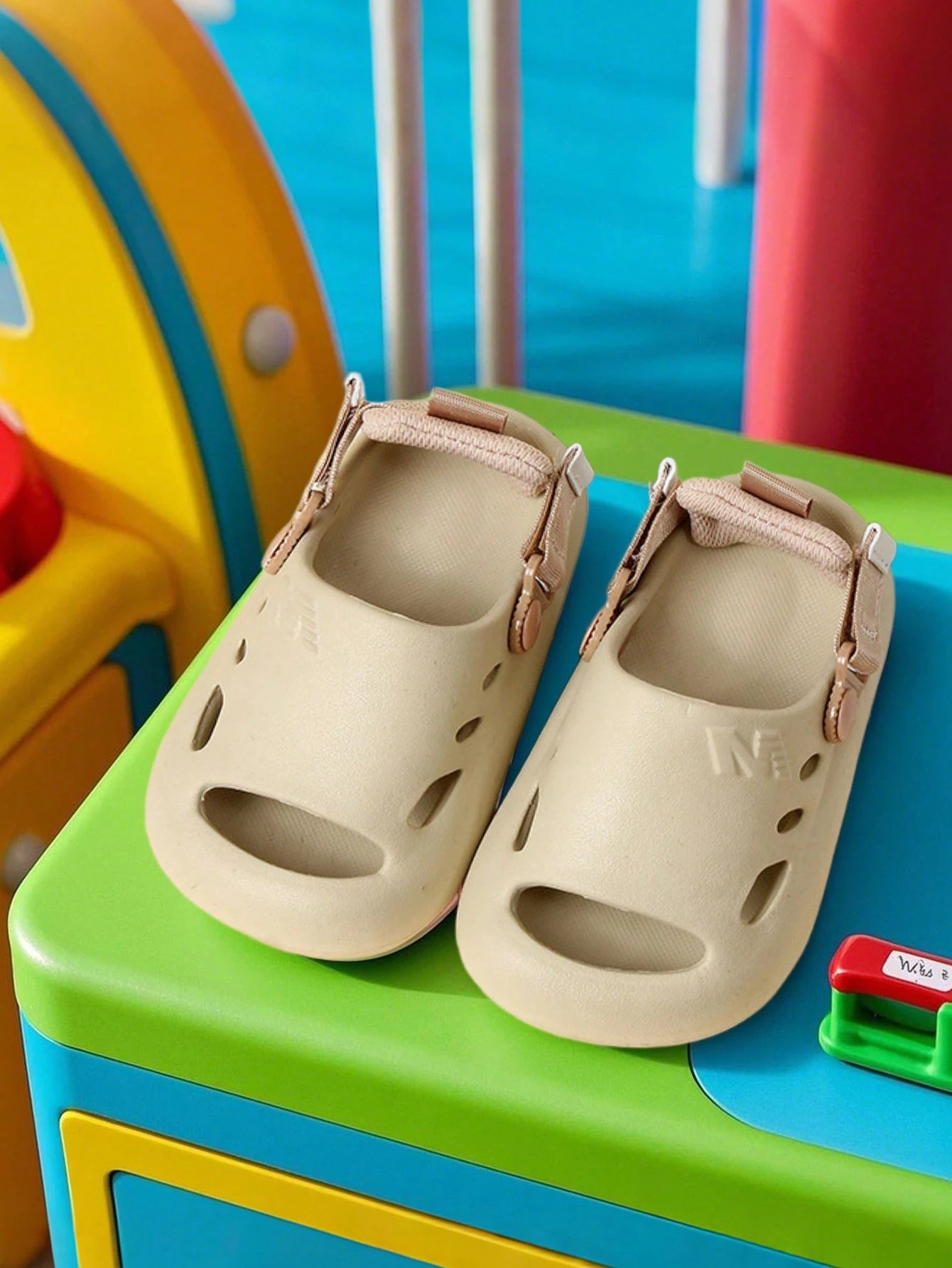 Simple And Comfortable Soft Soled Open Toed Children's Sports Flat Sandals