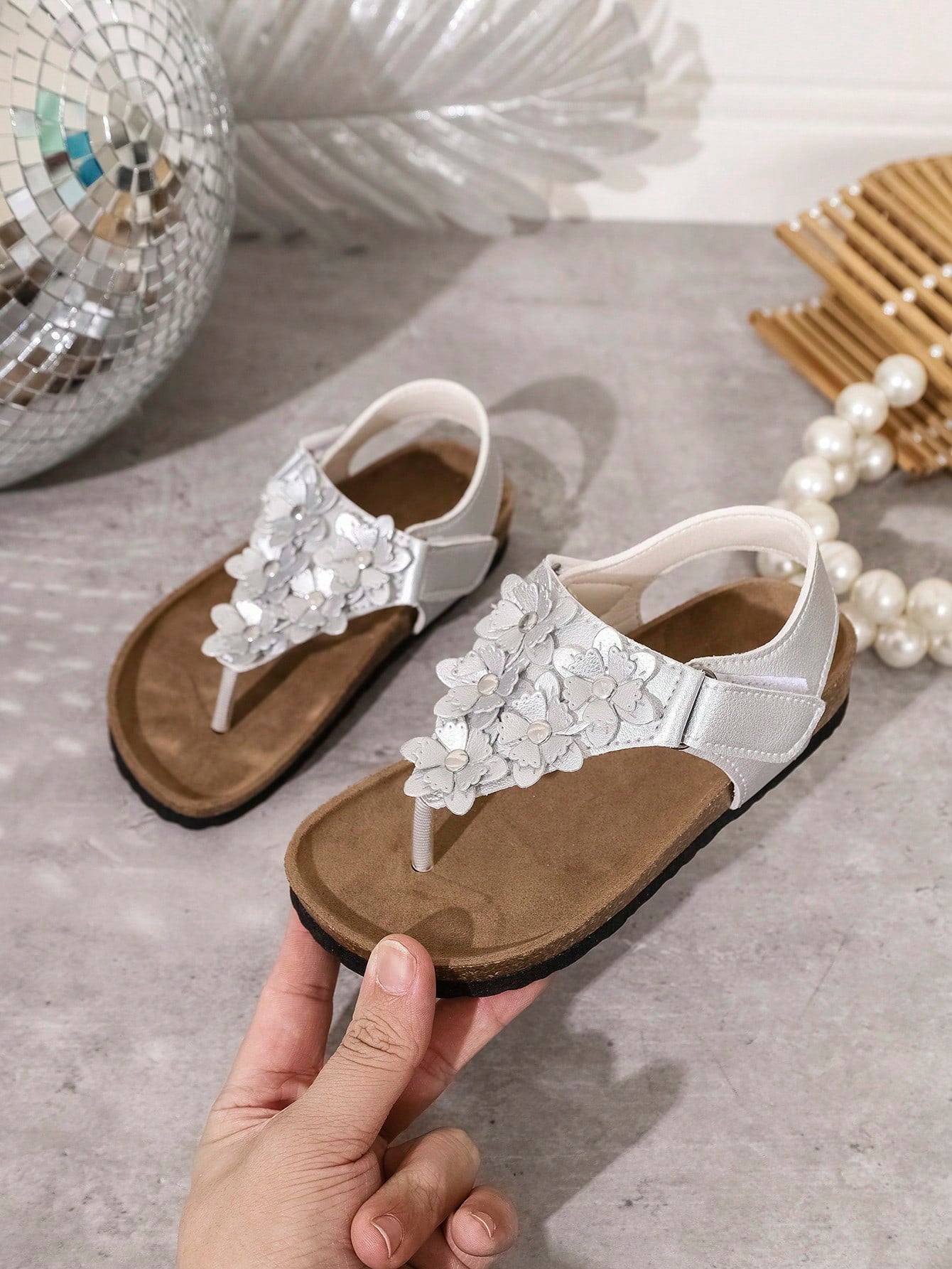1 Pair Comfortable & Fashionable Cork Sole Flower Decor Flat Sandals Silver