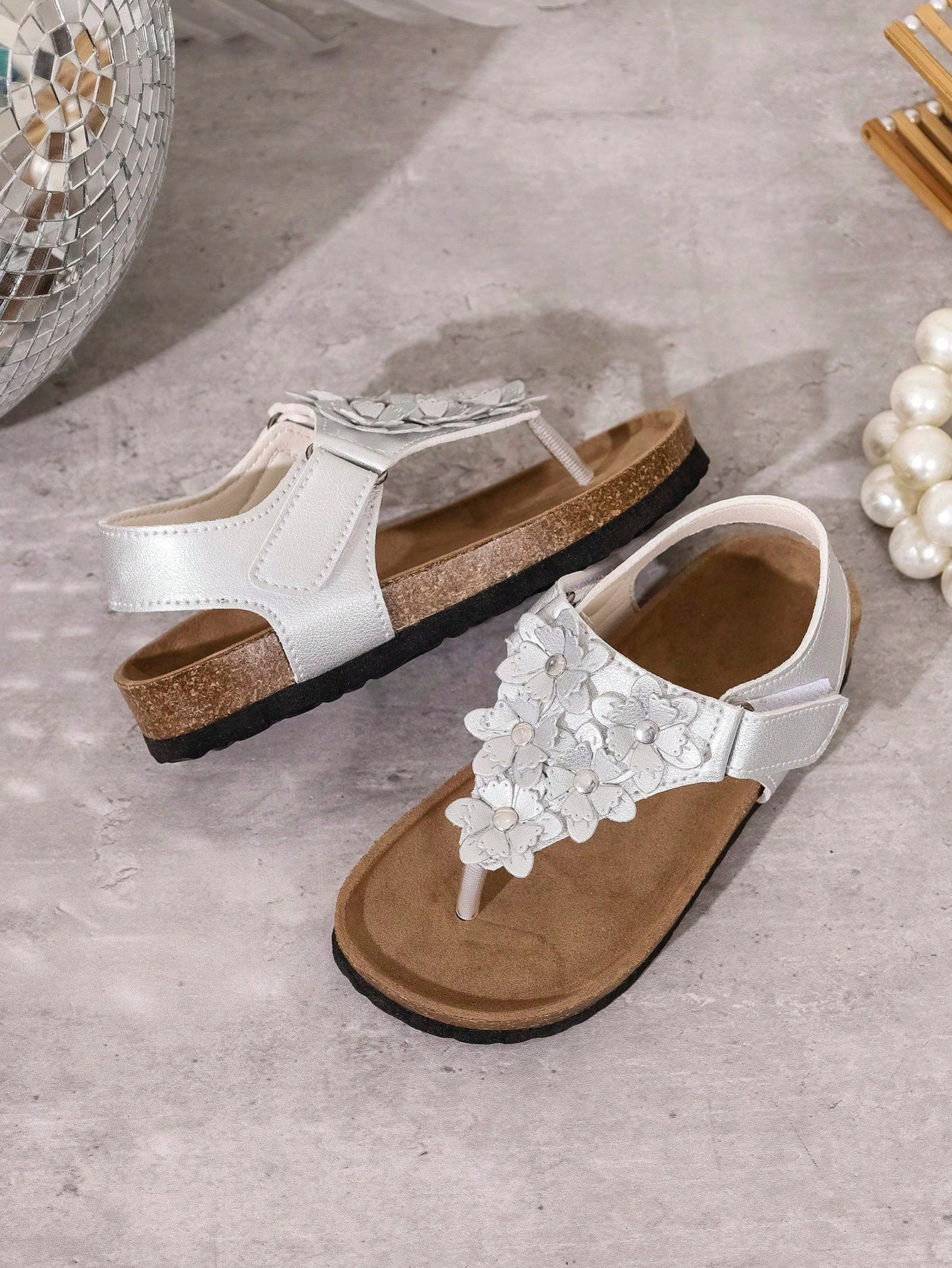 1 Pair Comfortable & Fashionable Cork Sole Flower Decor Flat Sandals