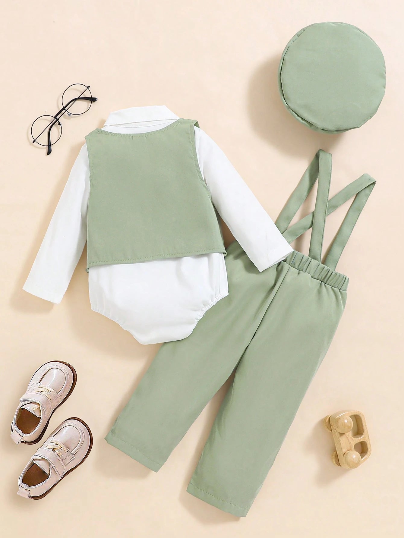 Multiple Pieces Baby Boy's Gentleman Style Buttoned Shirt With Bowtie, Suspender & Long Pants