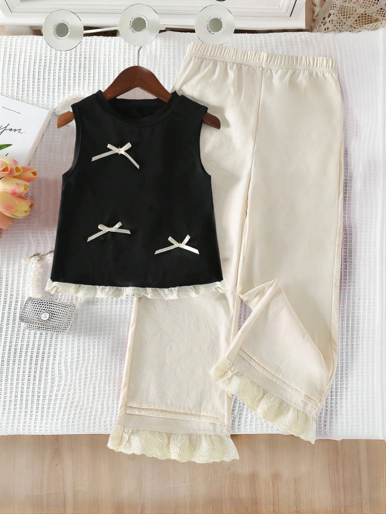 Sweet Lady Round Neck Sleeveless 3D Bow Embroidery Ruffle Vest And Elastic Waist Wide Leg Color Block Ruffle Hem Shorts Black