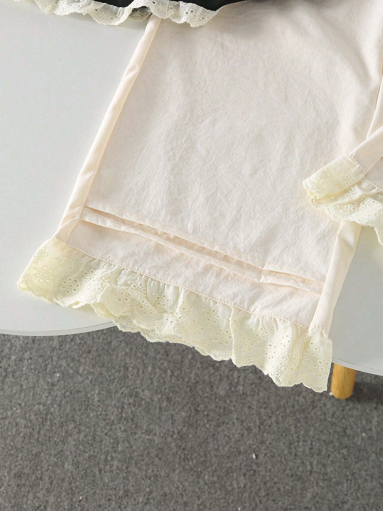 Lovely Crew Neck Sleeveless 3D Bow Embroidery Floral Lace Vest And Elastic Waist Floral Splice Wide Leg Pants