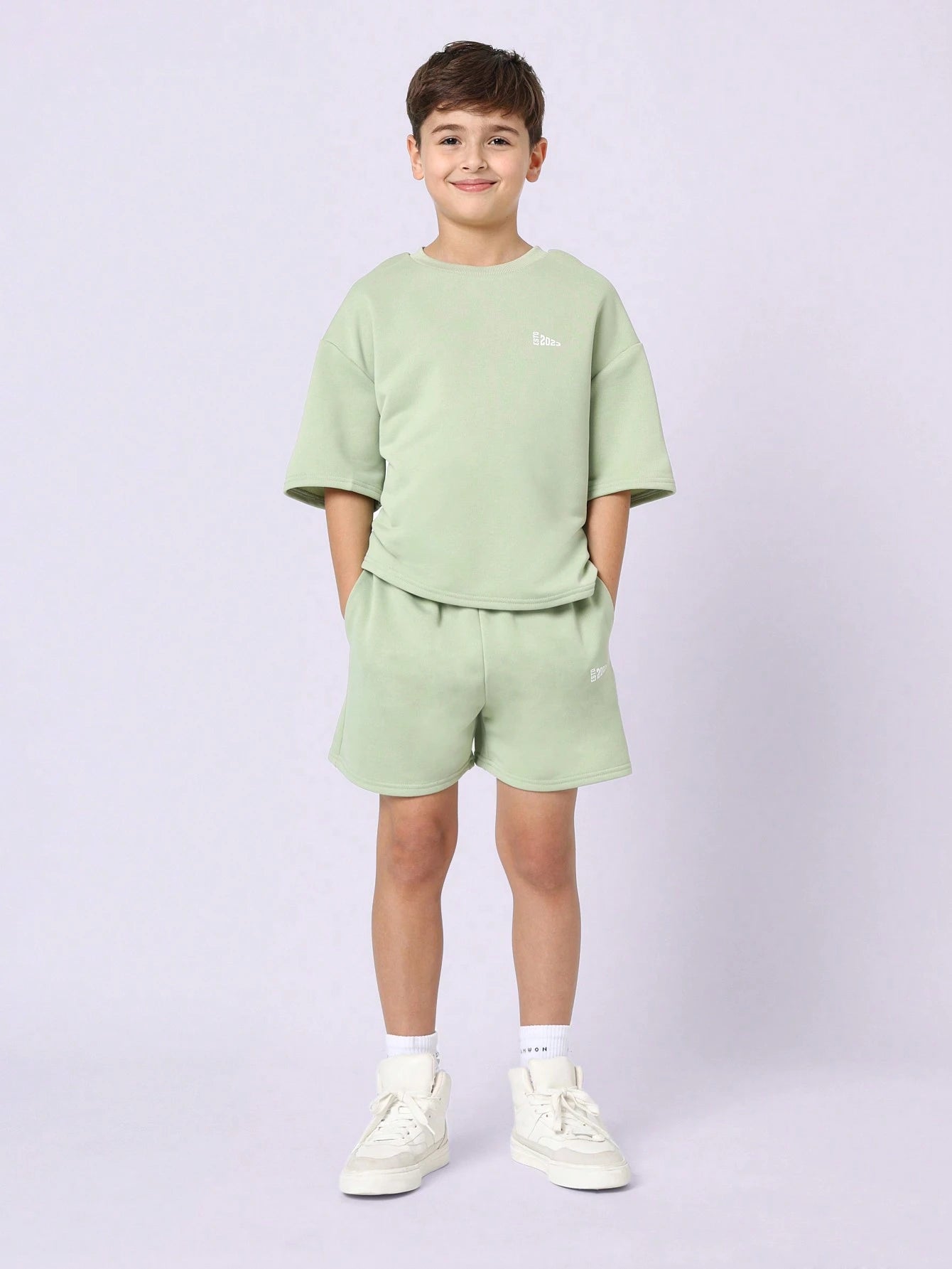 Tween Boys Comfy Oversized Fit Elbow Sleeve Tee And Short With Graphic Print Green