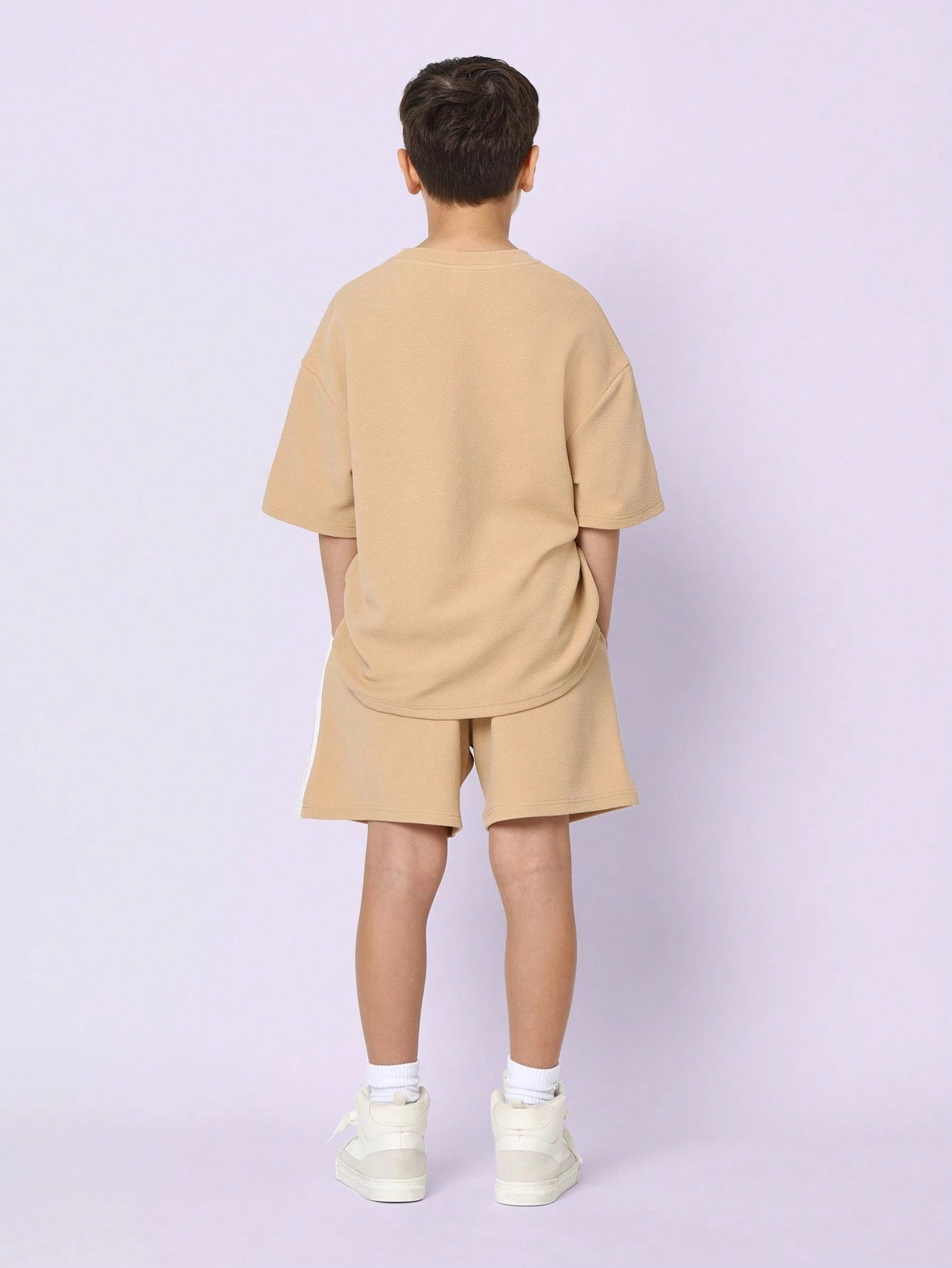 Tween Boys Comfy Oversized Fit Textured Elbow Sleeve Tee And Short With Tape
