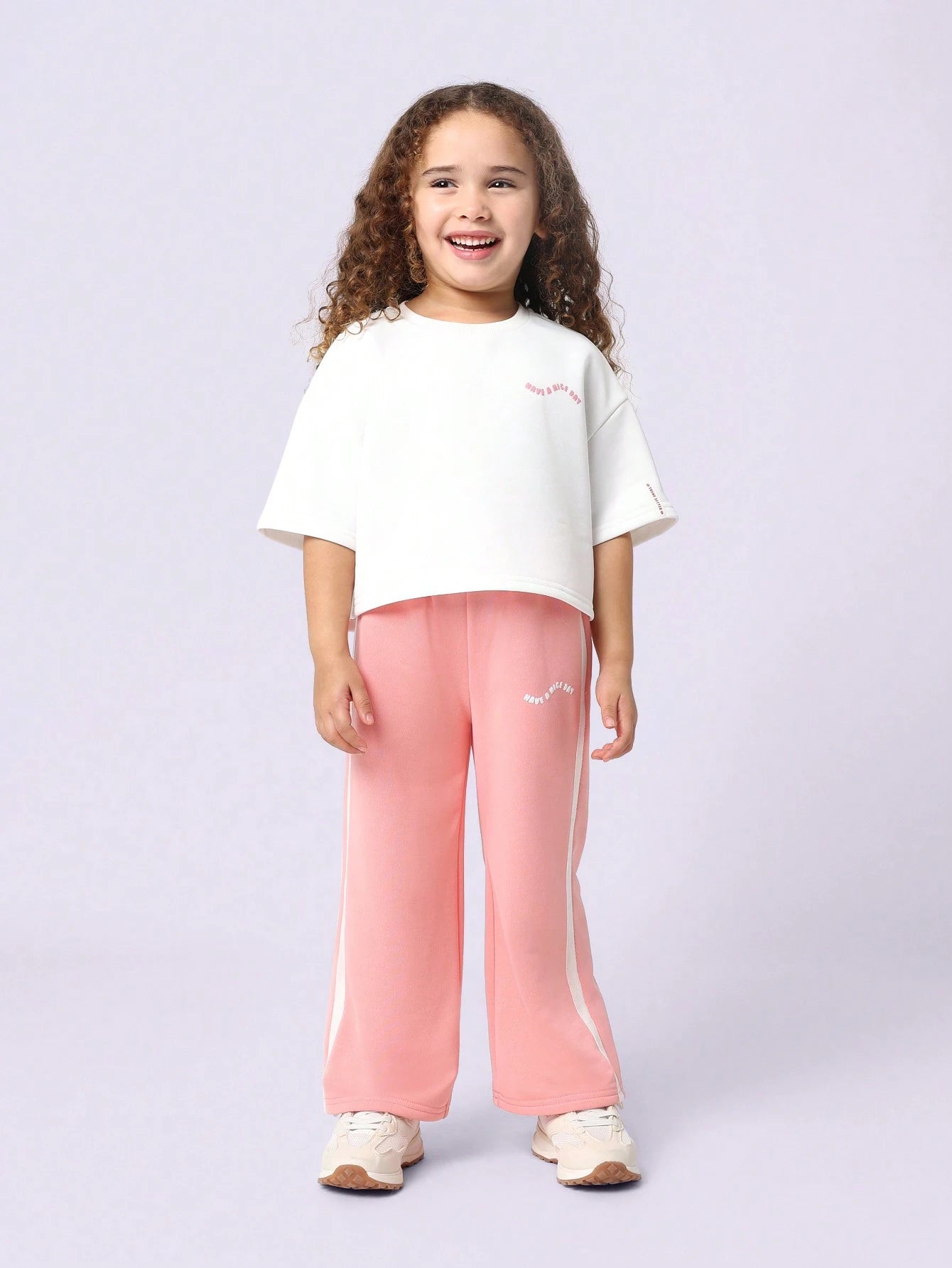 Young Girls Comfy Boxy Crop T-Shirt And Wide Leg Sweatpants With Have A Nice Day Graphic Pink
