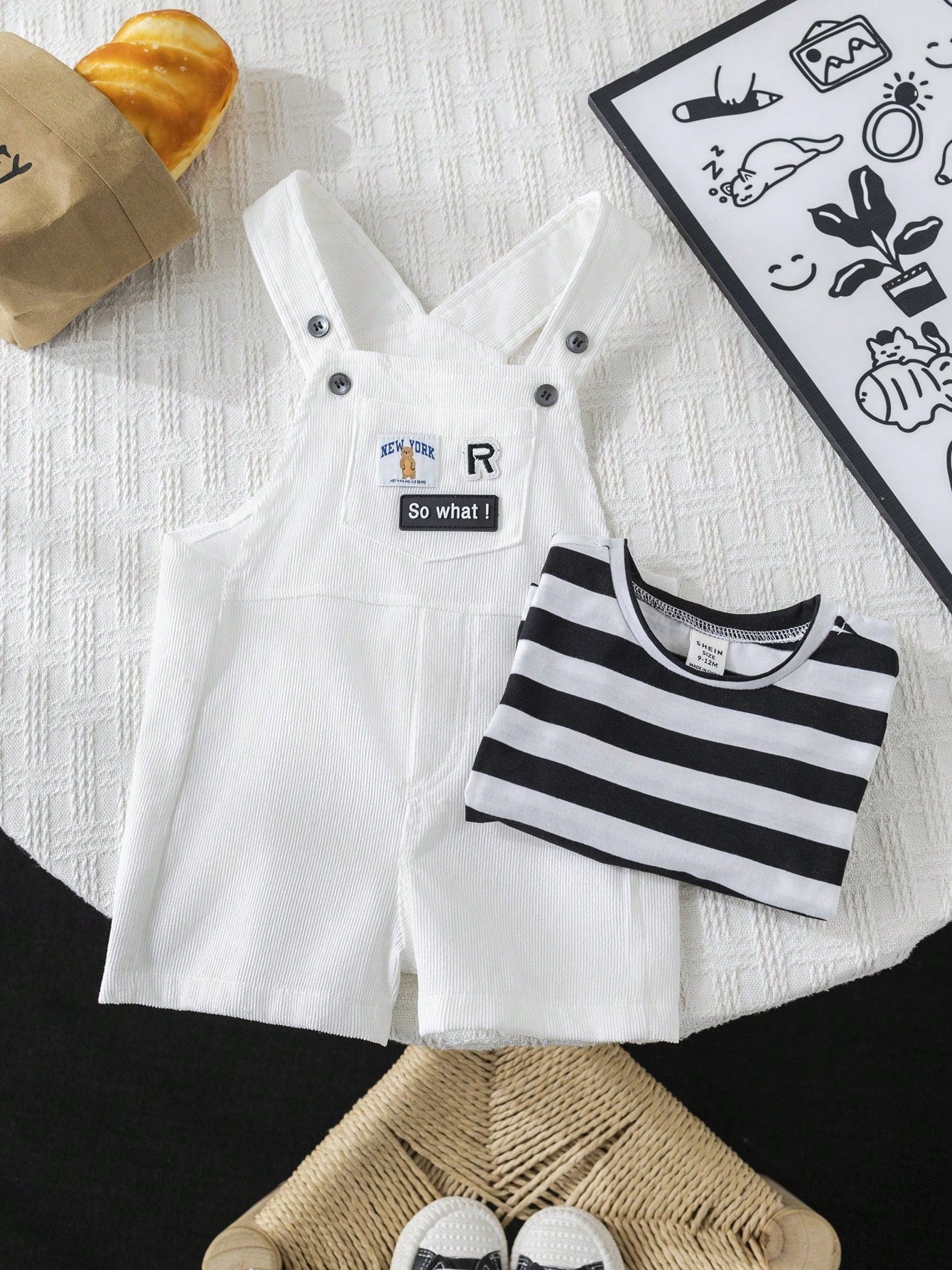 2pcs Baby/Infant Unisex Casual Cute Raglan Loose Striped Round Neck Knit Top T-Shirt And Bib Overalls
