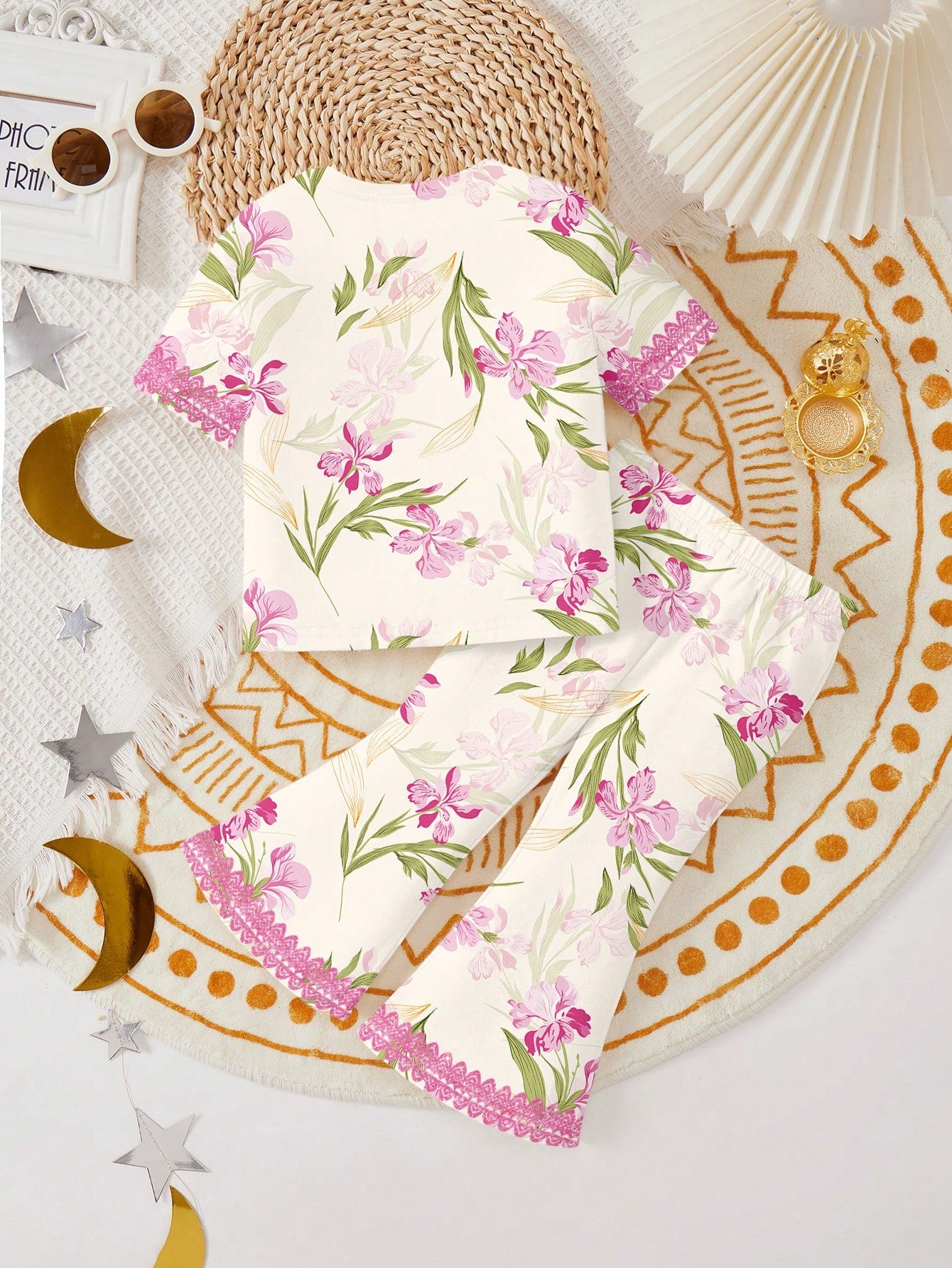 Baby Girl Casual Cartoon Teenage Girl Pattern Short Sleeve Round Neck Top And Long Pant Set