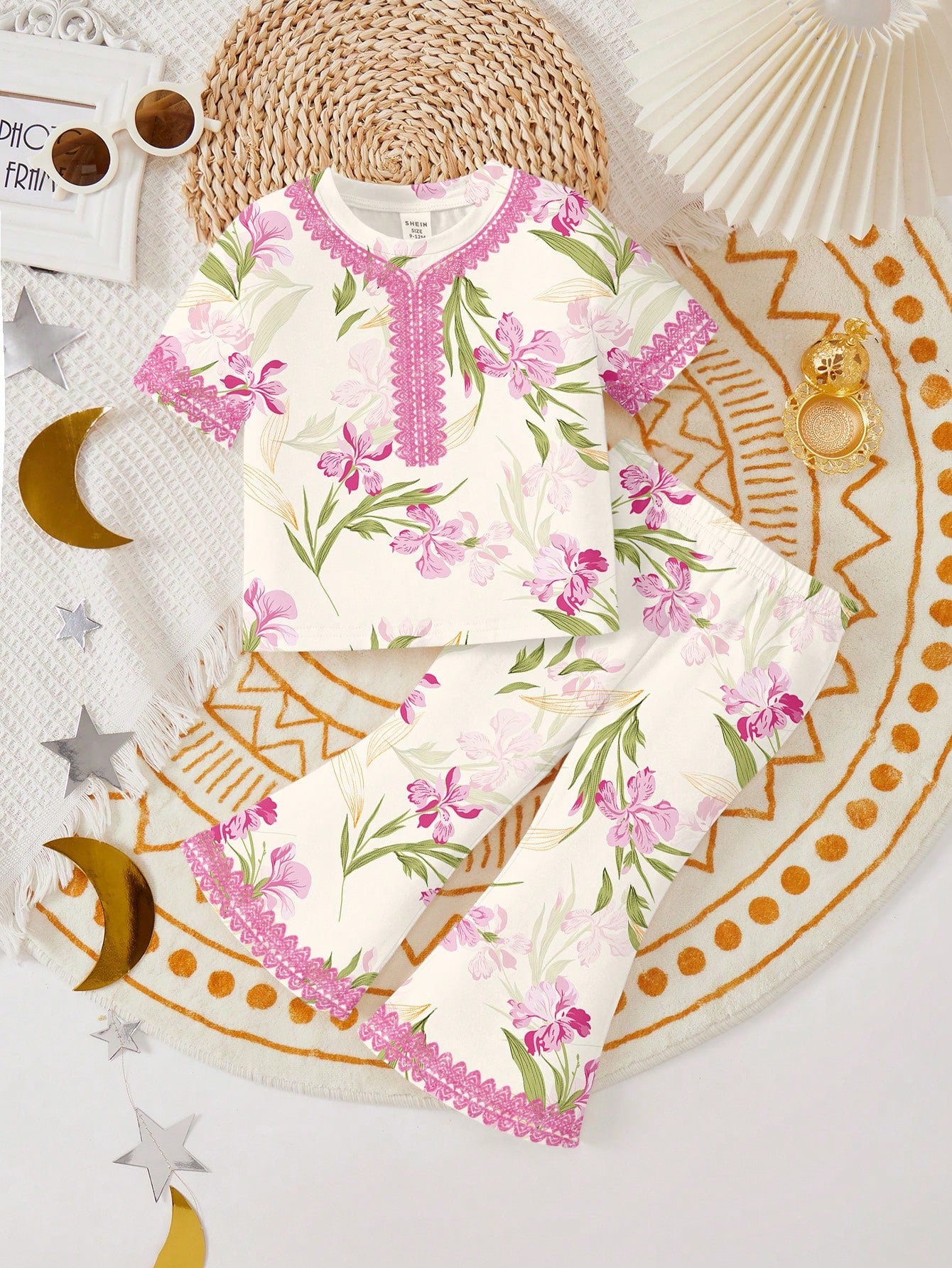 Baby Girl Casual Cartoon Teenage Girl Pattern Short Sleeve Round Neck Top And Long Pant Set