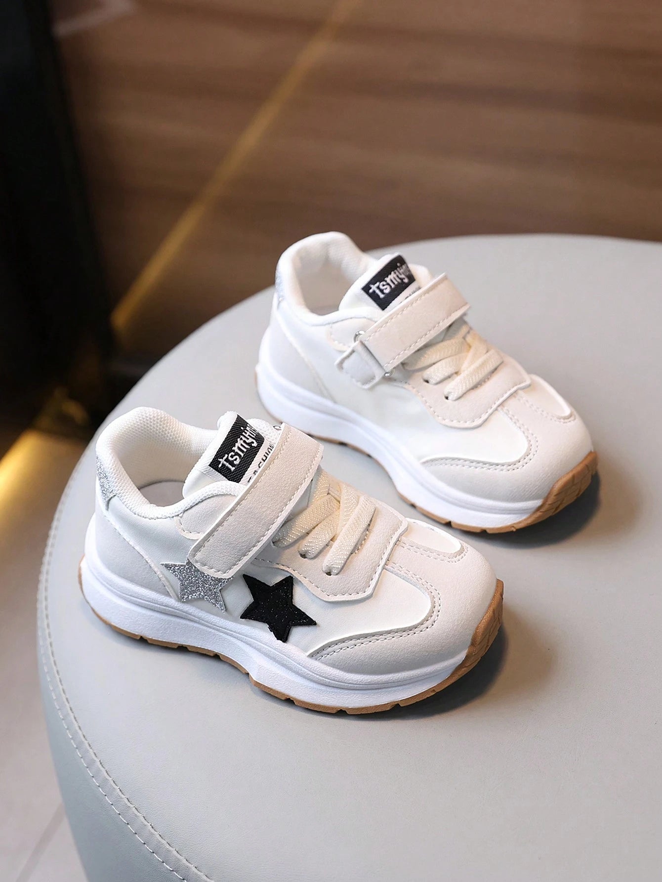 New Soft Soled Non Slip Leather Surface Children's Sports Shoes