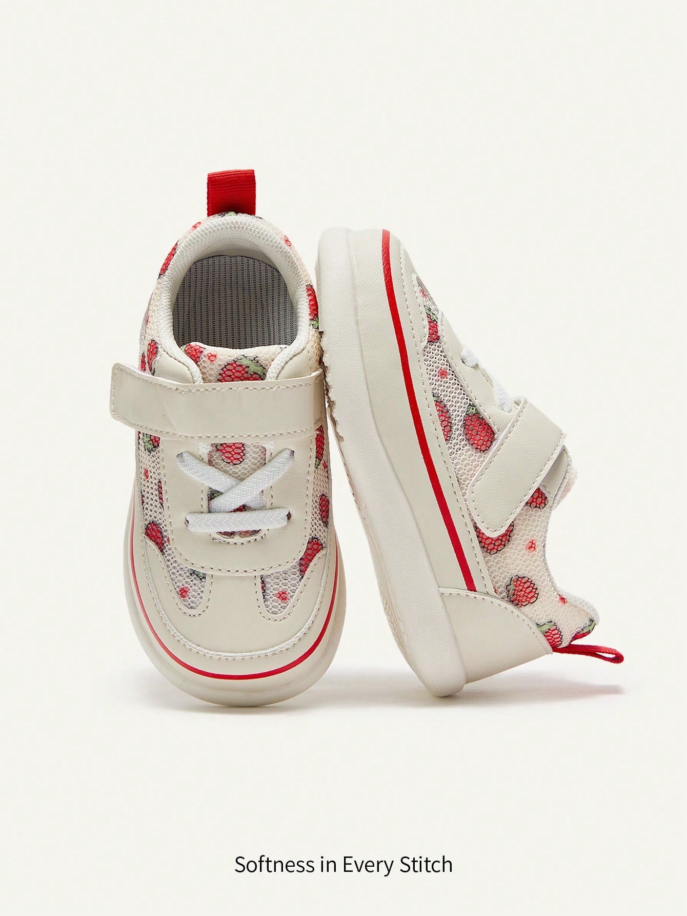 Fashionable & Versatile Casual Breathable Mesh Peach Decor Soft Bottom Sports Shoes