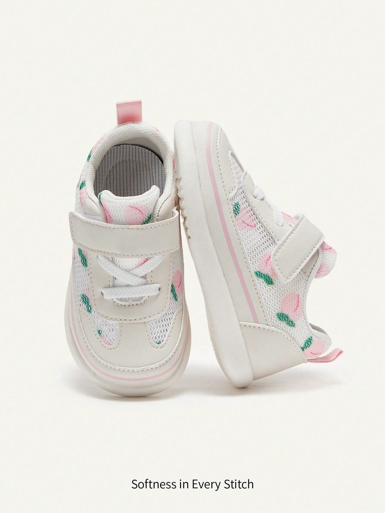 Fashionable & Versatile Casual Breathable Mesh Peach Decor Soft Bottom Sports Shoes
