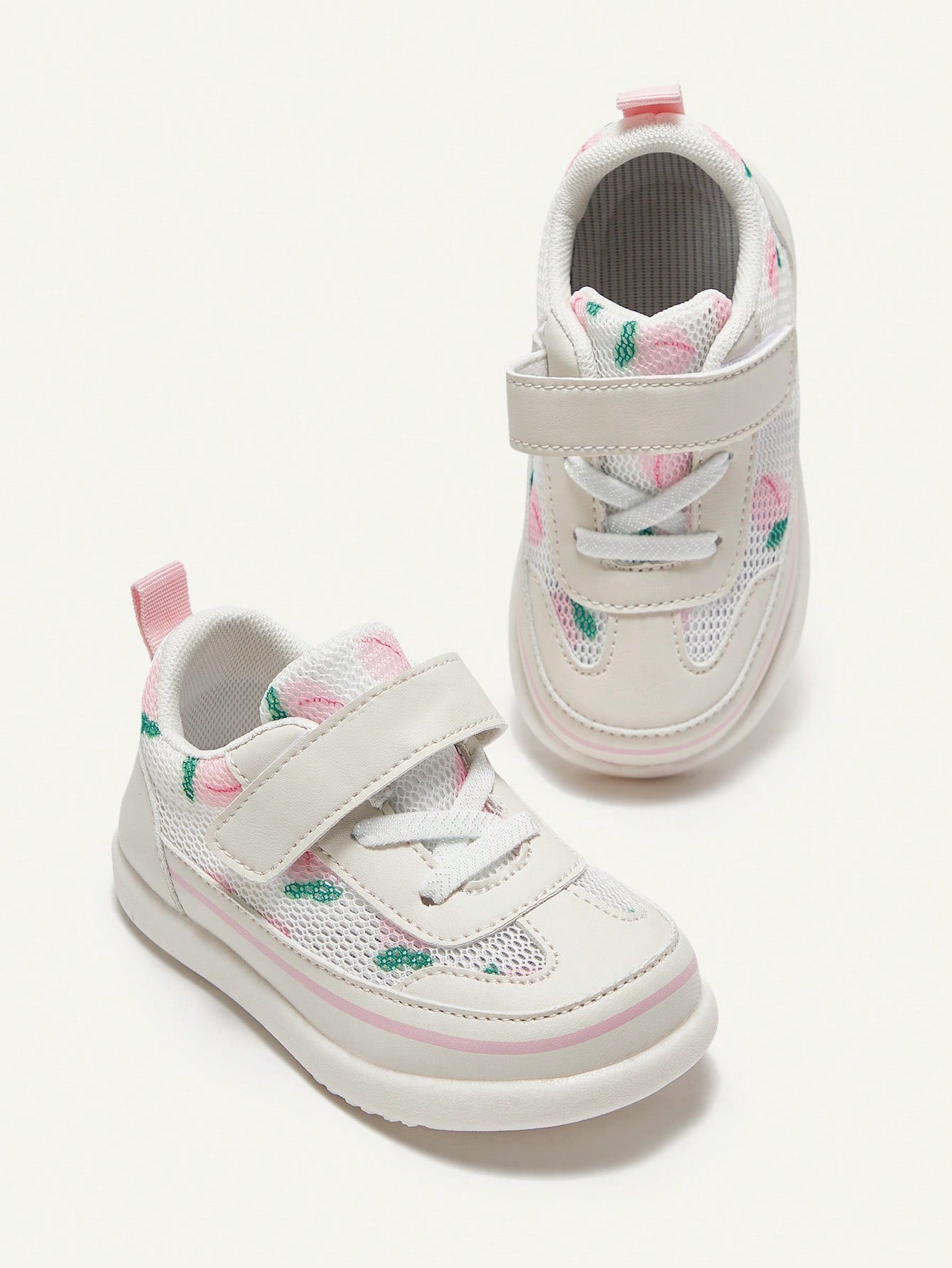 Fashionable & Versatile Casual Breathable Mesh Peach Decor Soft Bottom Sports Shoes