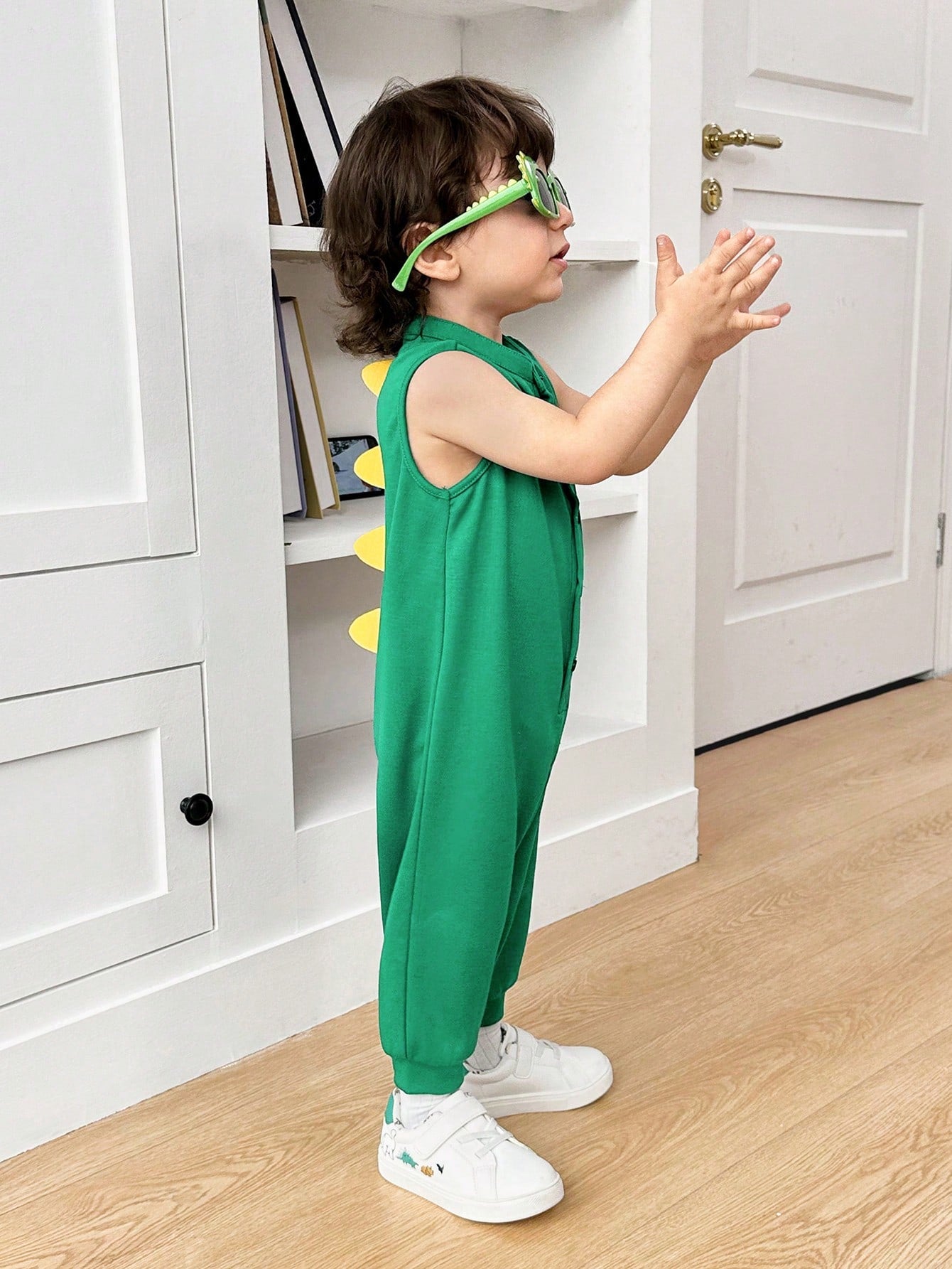 Baby Boy/Girl Green Colorblock 3D Dinosaur Animal Pattern Crew Neck Sleeveless Snap-Up Bodysuit & Pants Set Green