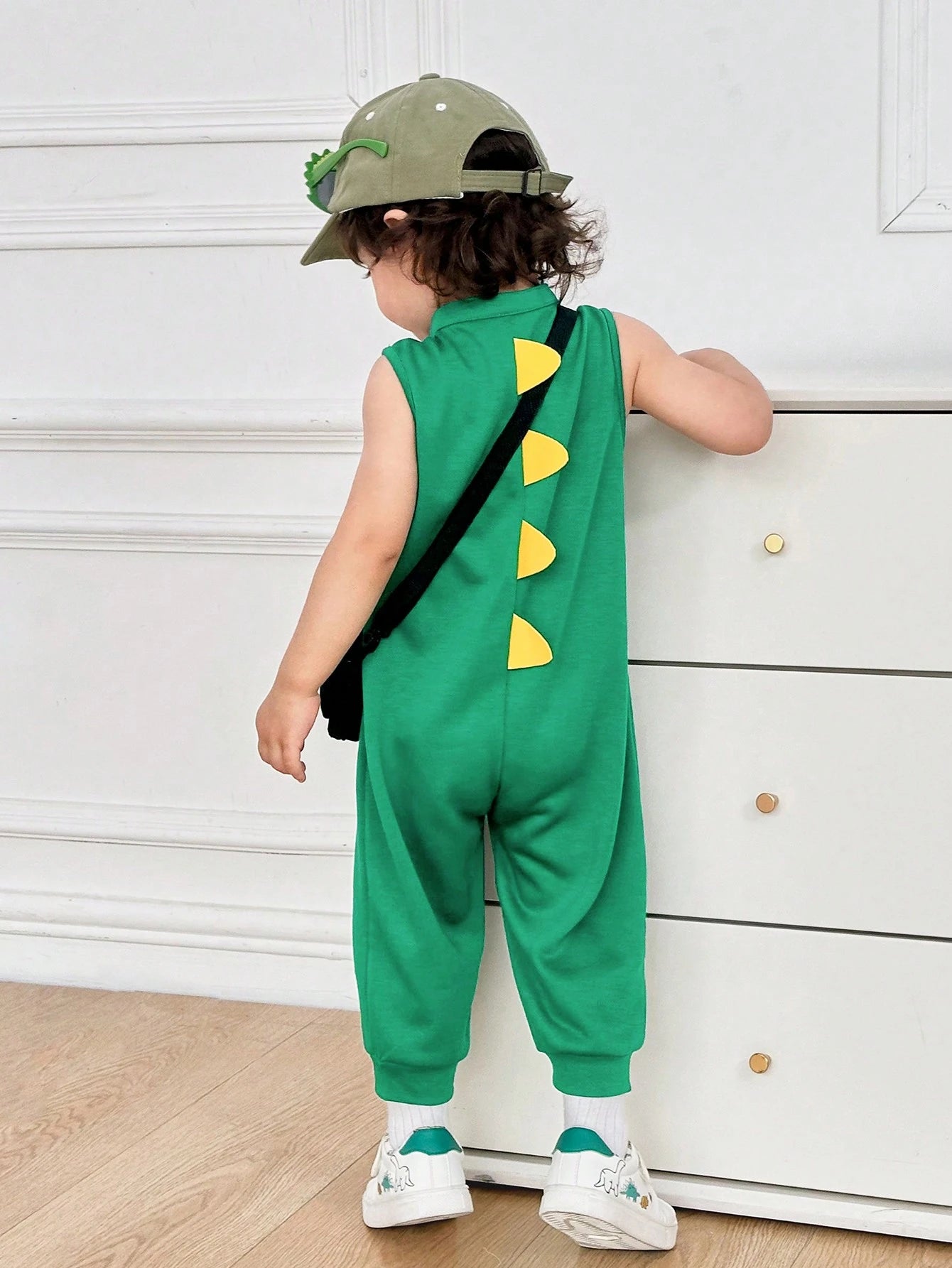 Baby Boy/Girl Green Colorblock 3D Dinosaur Animal Pattern Crew Neck Sleeveless Snap-Up Bodysuit & Pants Set