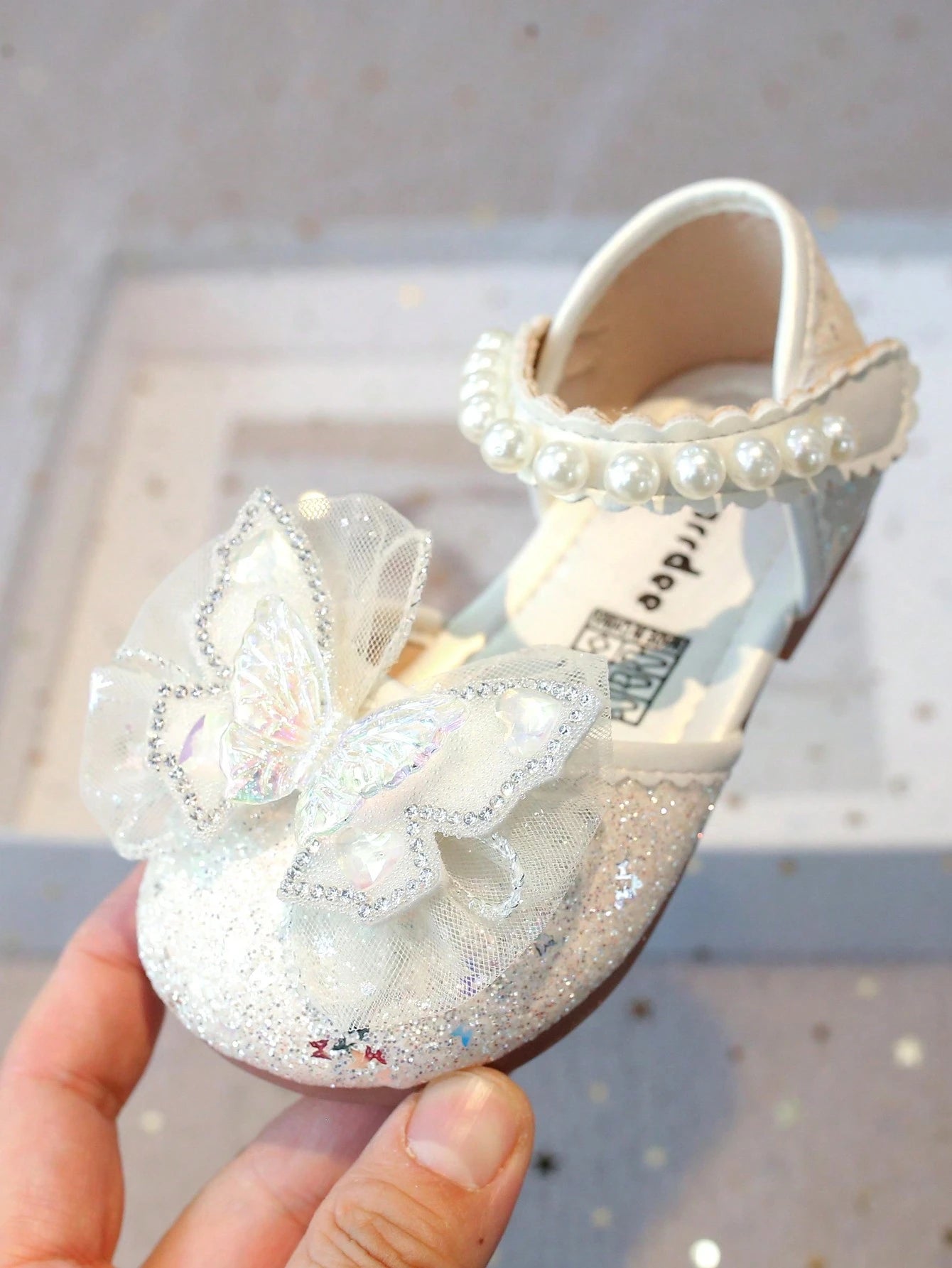 Girls' Glossy Butterfly Decor Comfortable Flat Outdoor Sandals