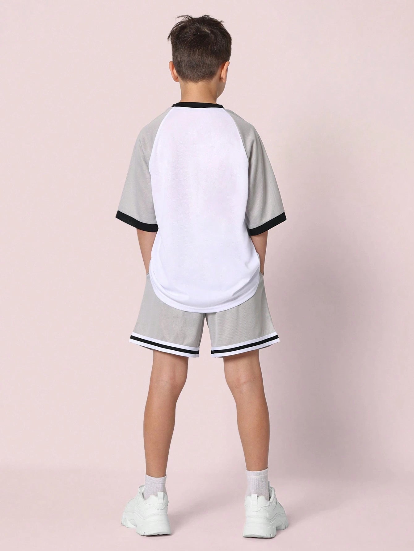 Tween Boys Comfy Oversized Fit Raglan Contrast Short Sleeve Tee And Short