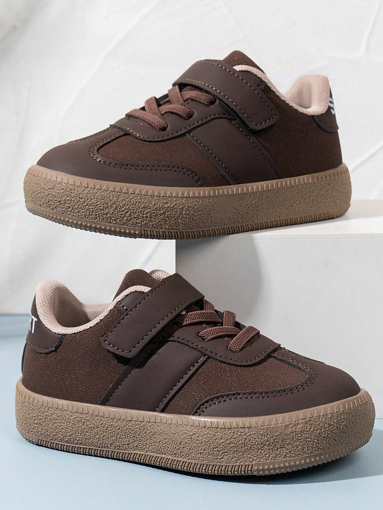 1 Pair Of Kids Casual Sneakers