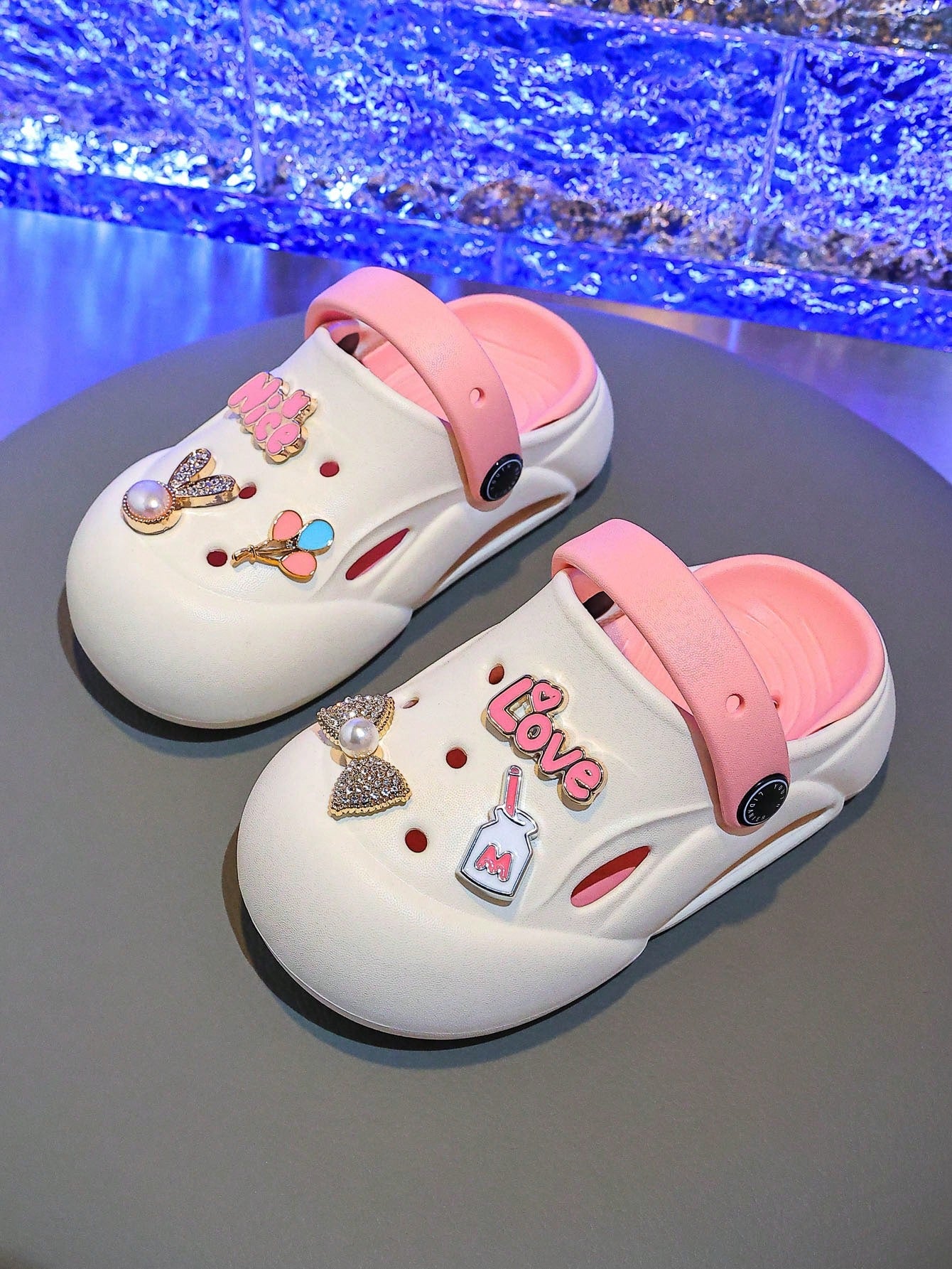 Hollow Out Bowknot Sandals Pink