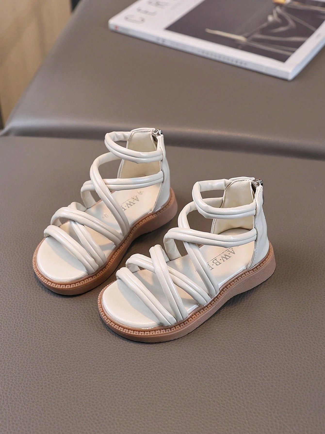 1 Pair Children's Fashion Sandals Beige