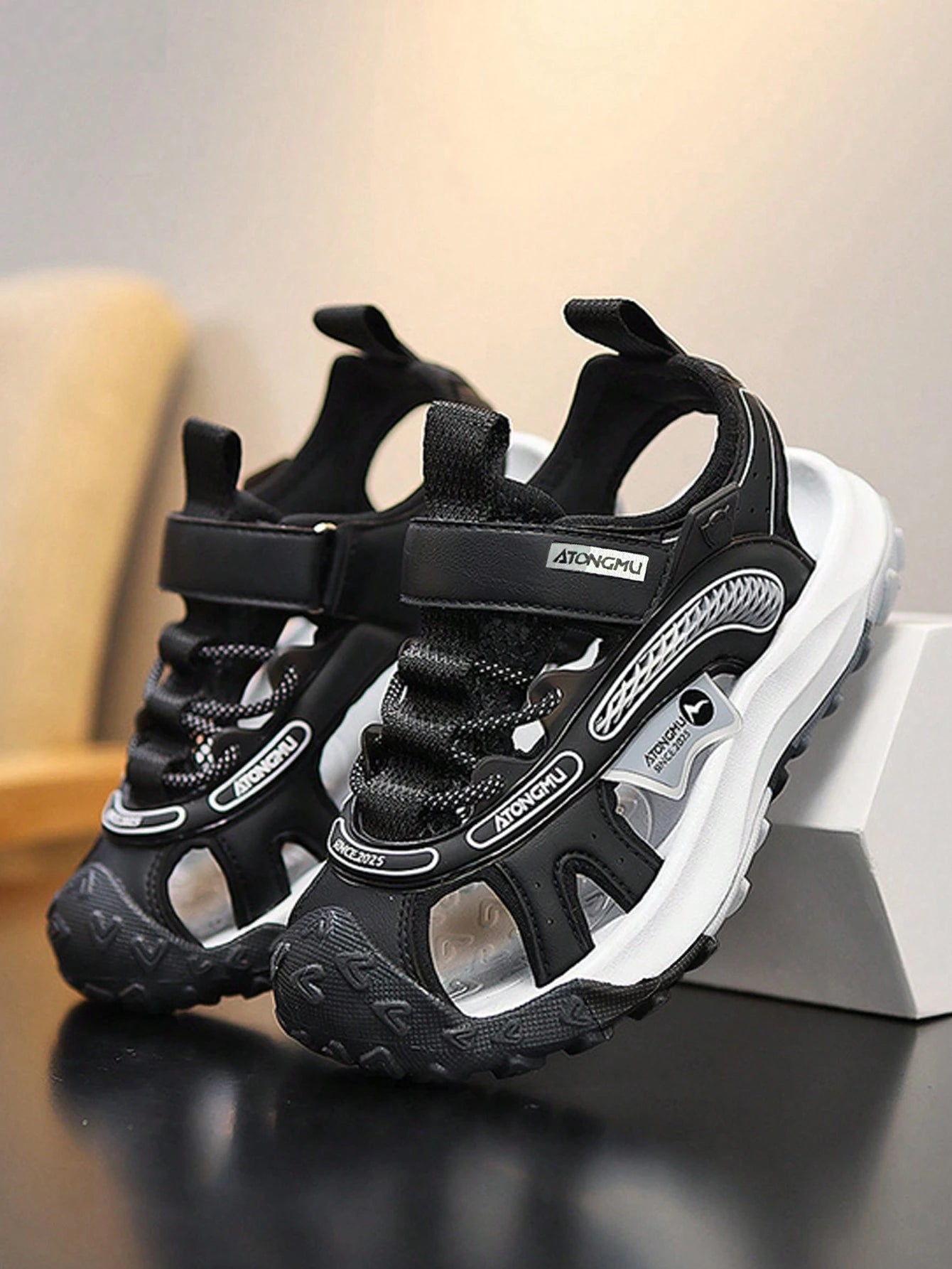 Children Boys' Outdoor Style Non-Slip Sports Sandals With Leather Mesh Design