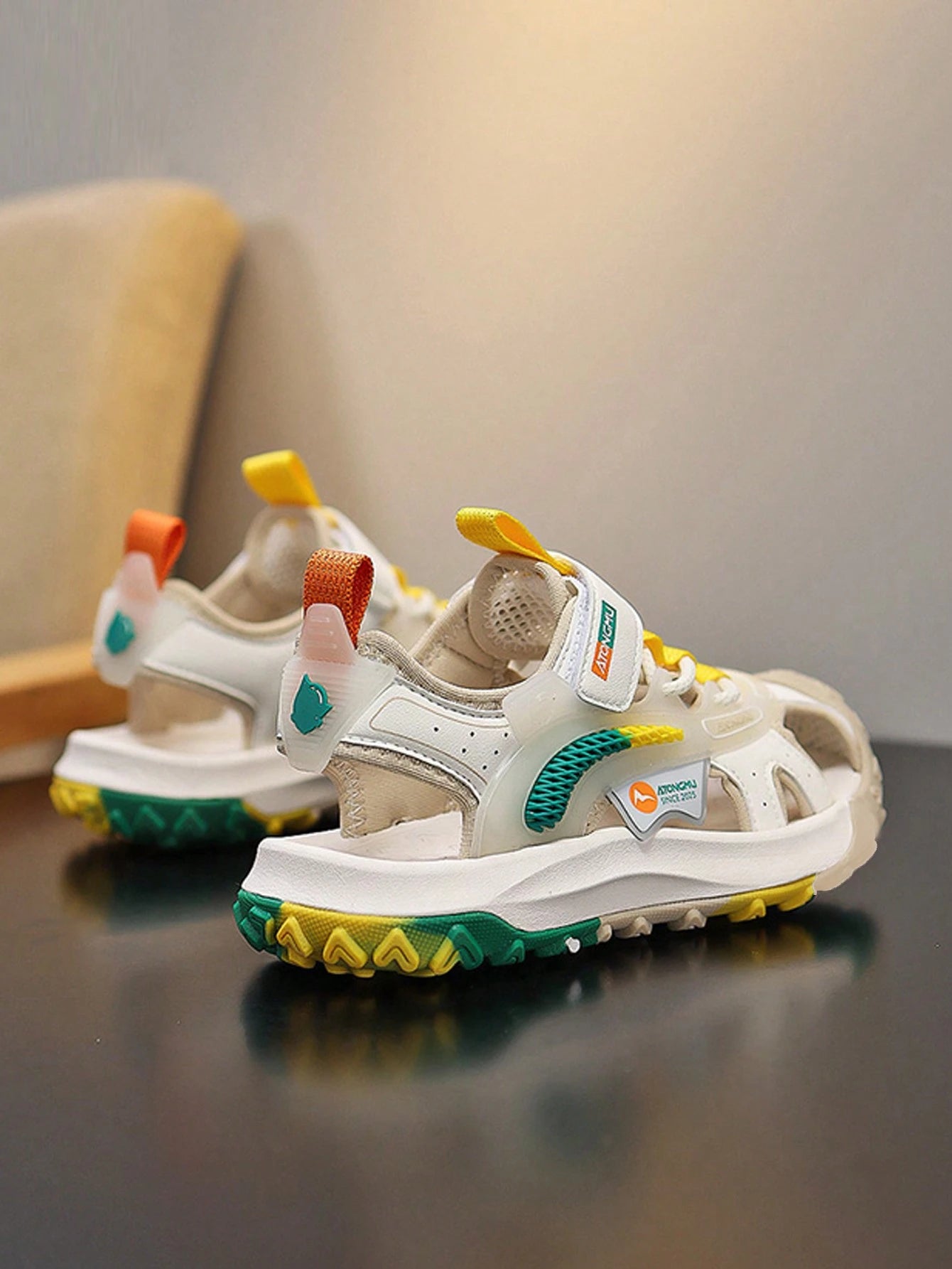Children Boys' Outdoor Style Non-Slip Sports Sandals With Leather Mesh Design