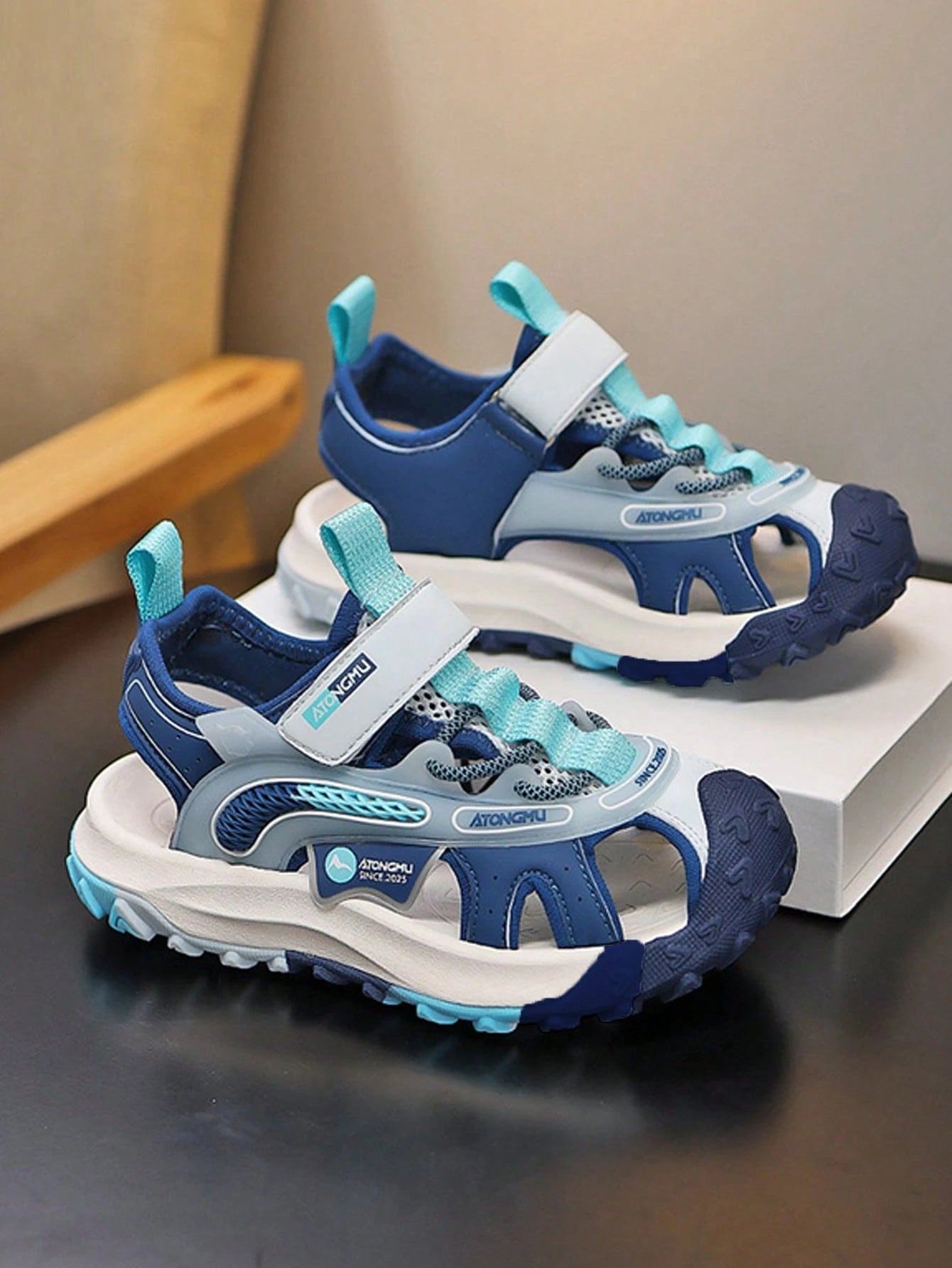Children Boys' Outdoor Style Non-Slip Sports Sandals With Leather Mesh Design Multicolor