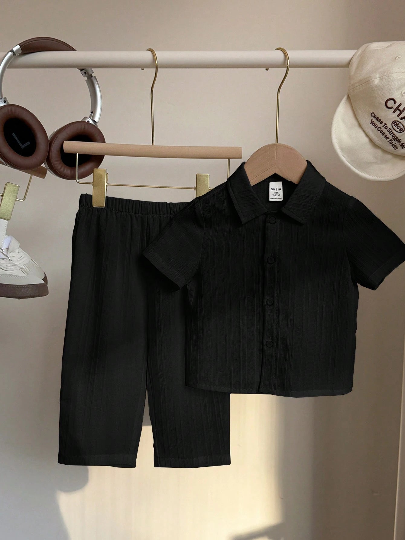 2pcs Set: Solid Color Textured Fabric Polo Collar Short Sleeve Top And Elastic Waist Long Pants Black