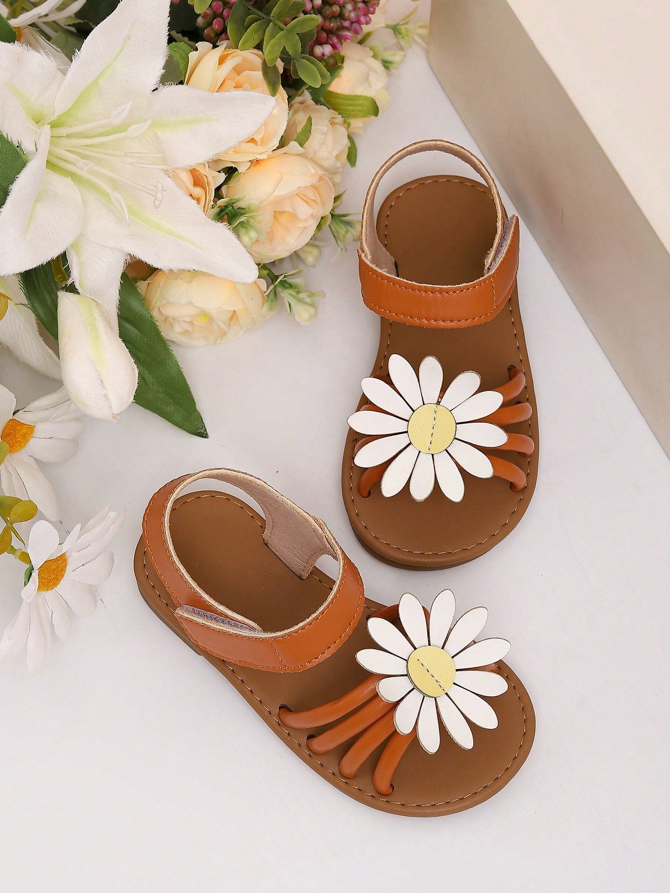 Girls' Summer Daisy Sandals