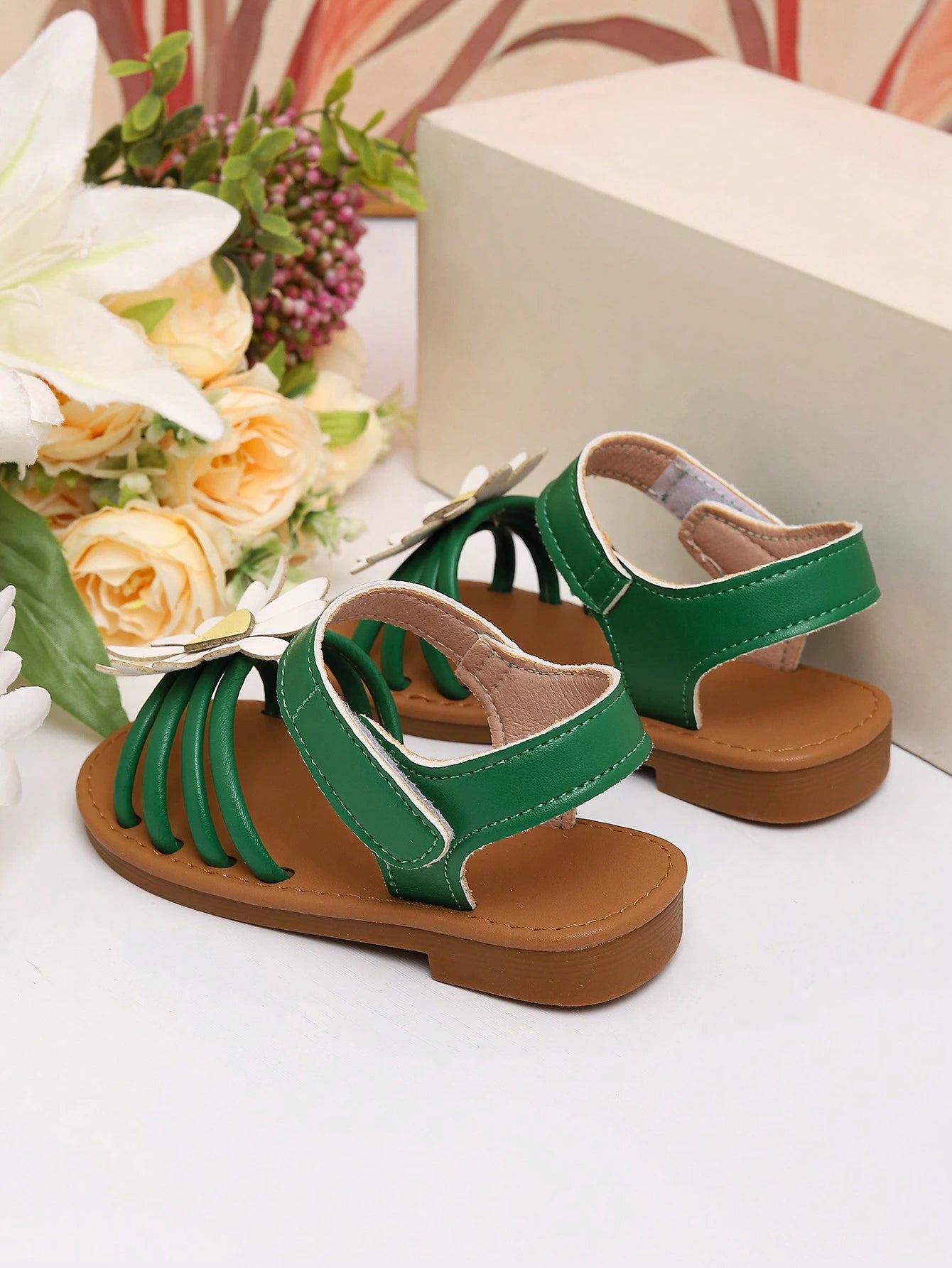 Girls' Summer Daisy Sandals