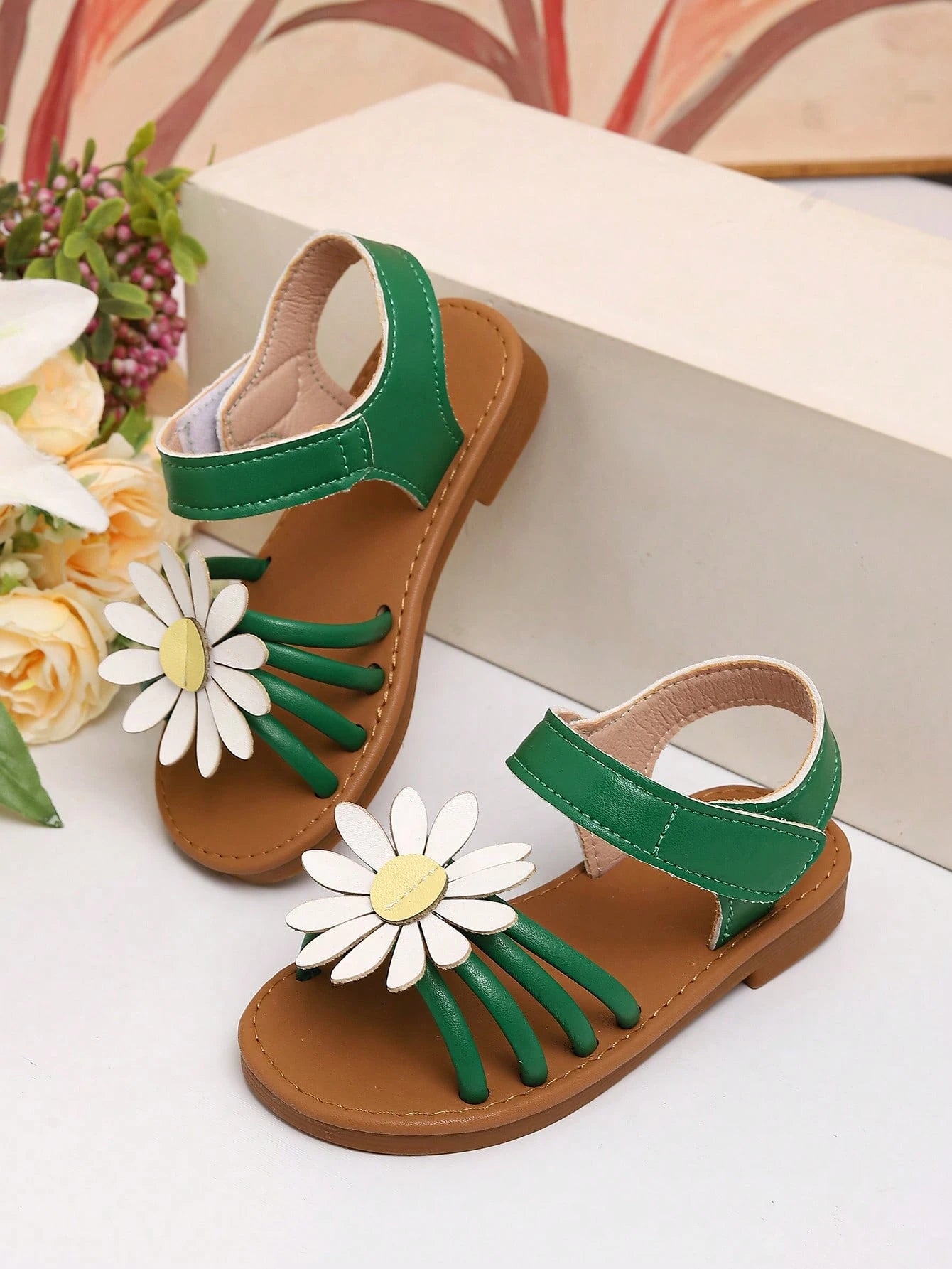 Girls' Summer Daisy Sandals Green