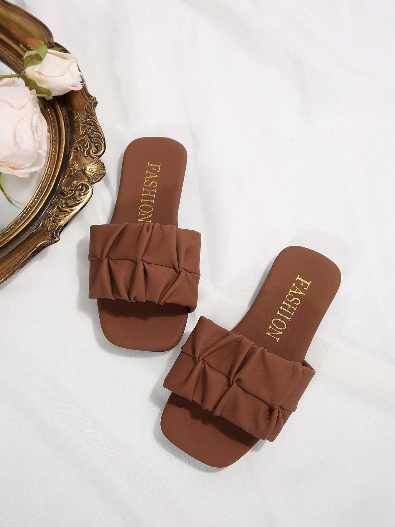 Children's Fashionable Outdoor Slippers Brown
