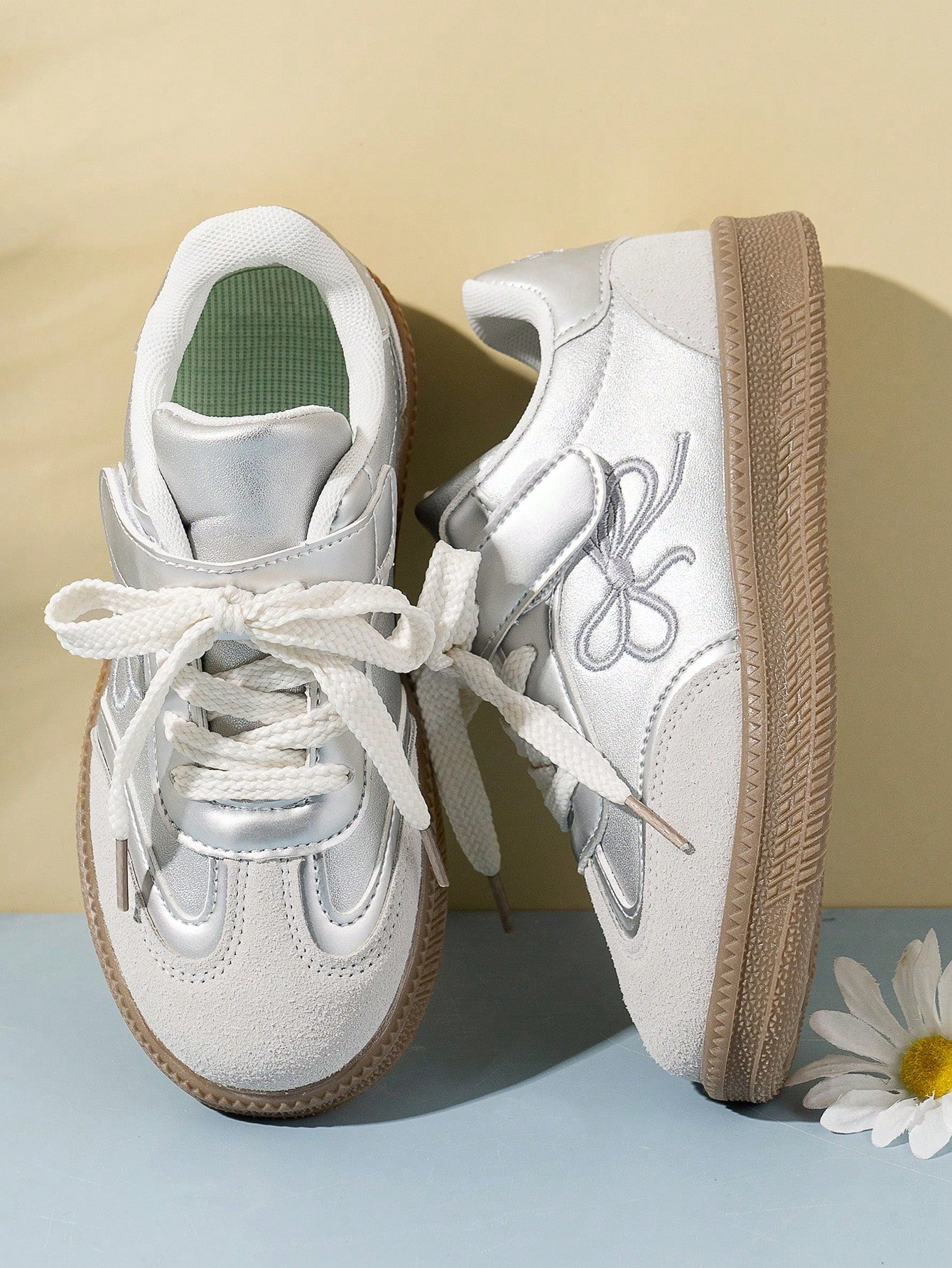 1 Pair Of Kids Casual Sneakers Silver
