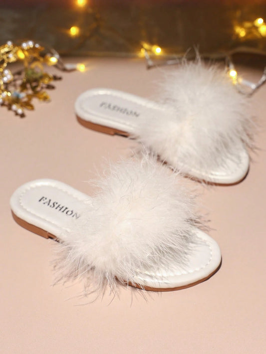 1 Pair Of Children's Fashionable, Casual, Cute, Non-Slip, Durable, Outdoor Fur Sandals White