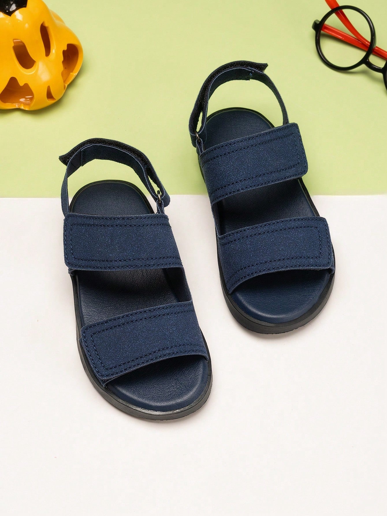 1 Pair Fashion Solid Color Cute Toddler/Kids Soft Sole Flat Sandals