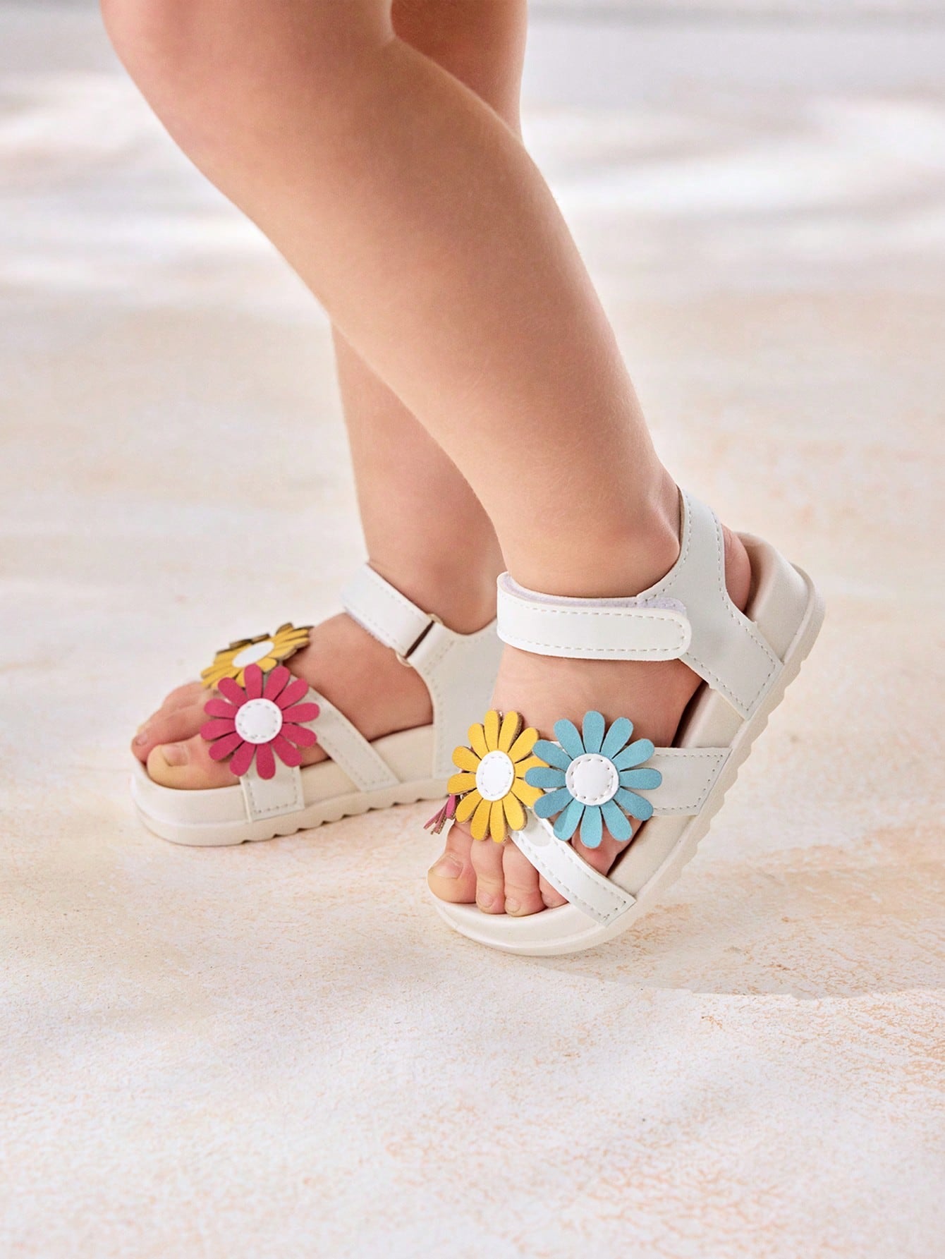 Cozy Pixies 1 Pair Cute Toddler Girls' Hook And Loop 3D Flower Princess