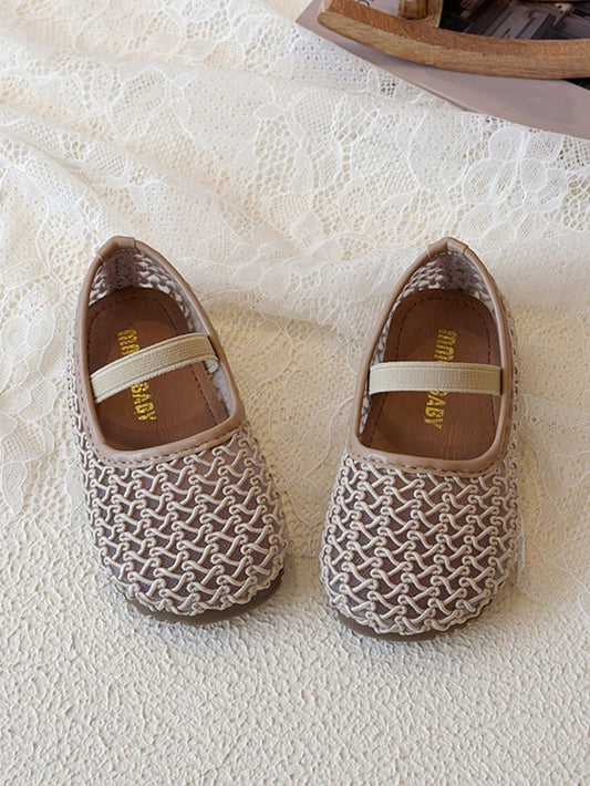 Mummy & Mee, Girls' Hollow Mesh Breathable Sandals 2026 New Lightweight Soft Sole Non-Slip Princess Shoes For Kids