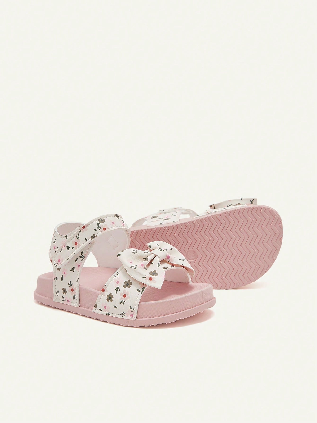 Cozy Pixies 1 Pair of Floral Cute Children's Lightweight White Baby Flat Sandals