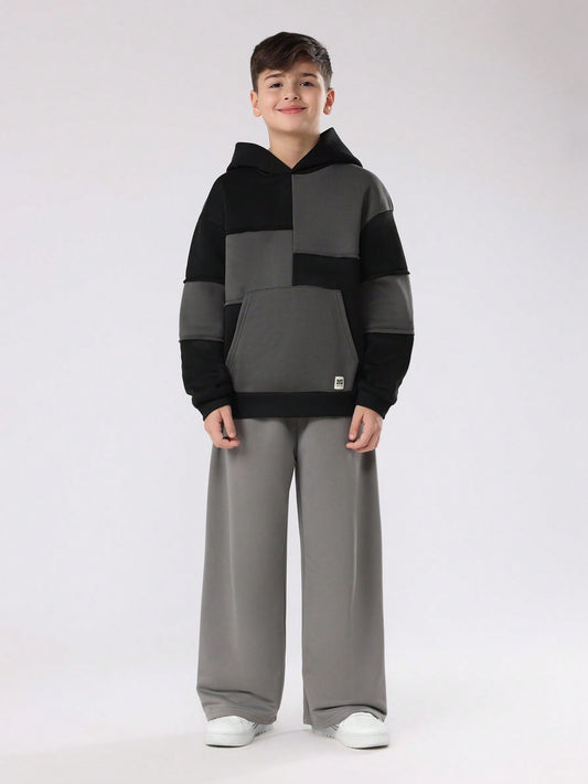 Colorblock Hooded Sweatshirt With Centre Pocket For Kids